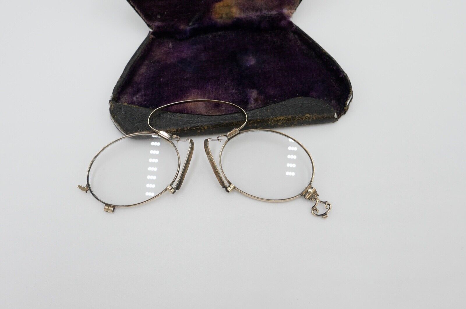 Antik um 1890 Zwicker Kneifer Brille Lesebrille im Etui 585 Gold - Antikhandel-Stuttgart