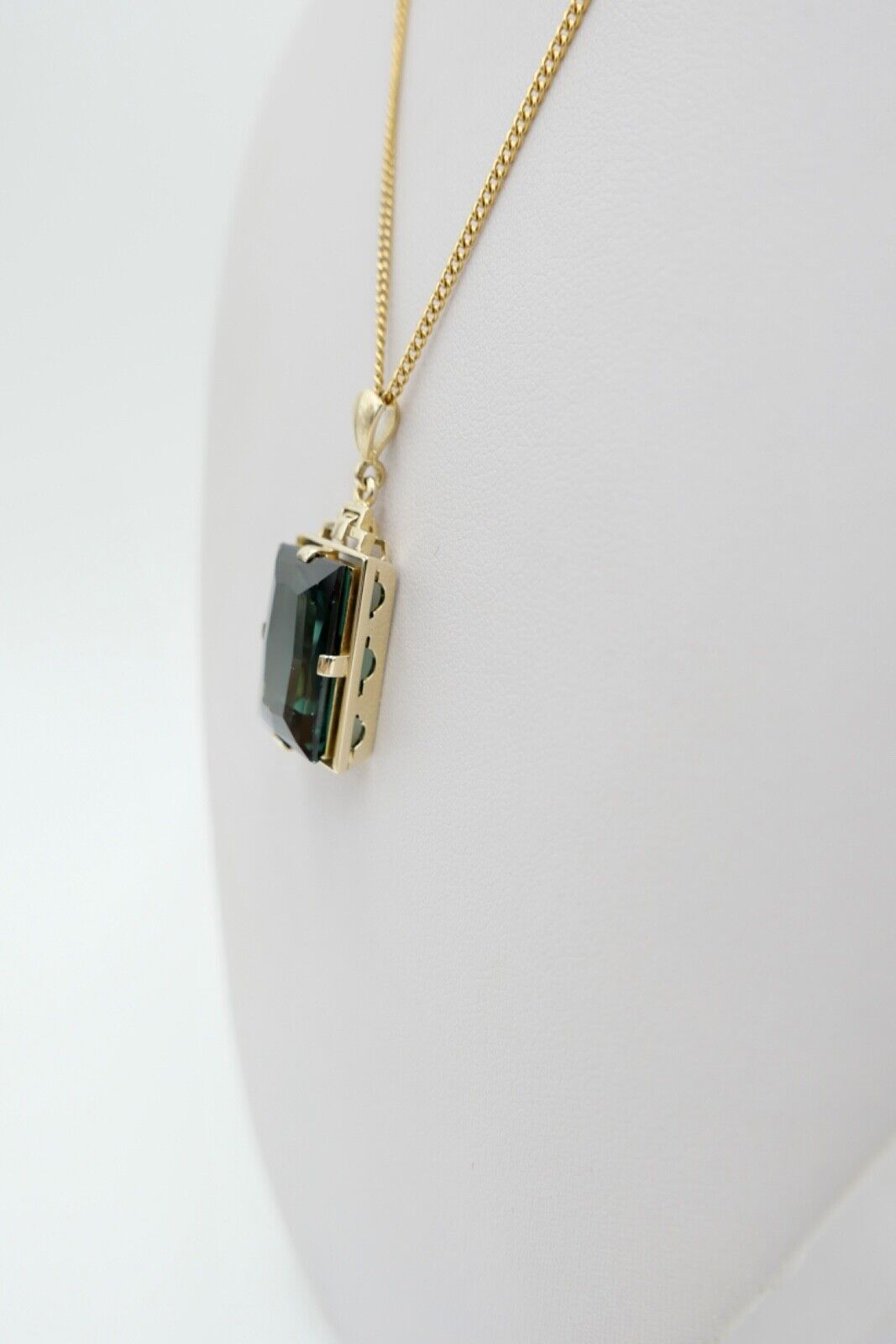 Anhänger 585 / 14K Gelbgold Synthetisch Spinell 18,2 Ct Treppen Schliff 38 mm - Antikhandel-Stuttgart