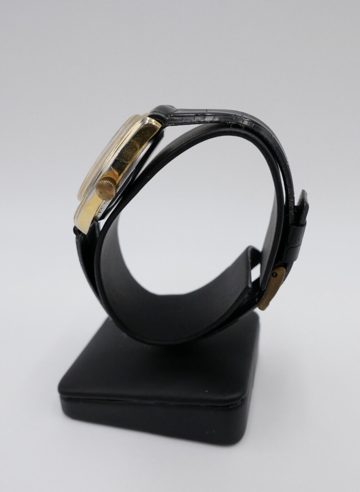 NOVA 1970er Jahre Herrenuhr Handaufzug Cal. EB 8501-76 mit Datum - Antikhandel-Stuttgart