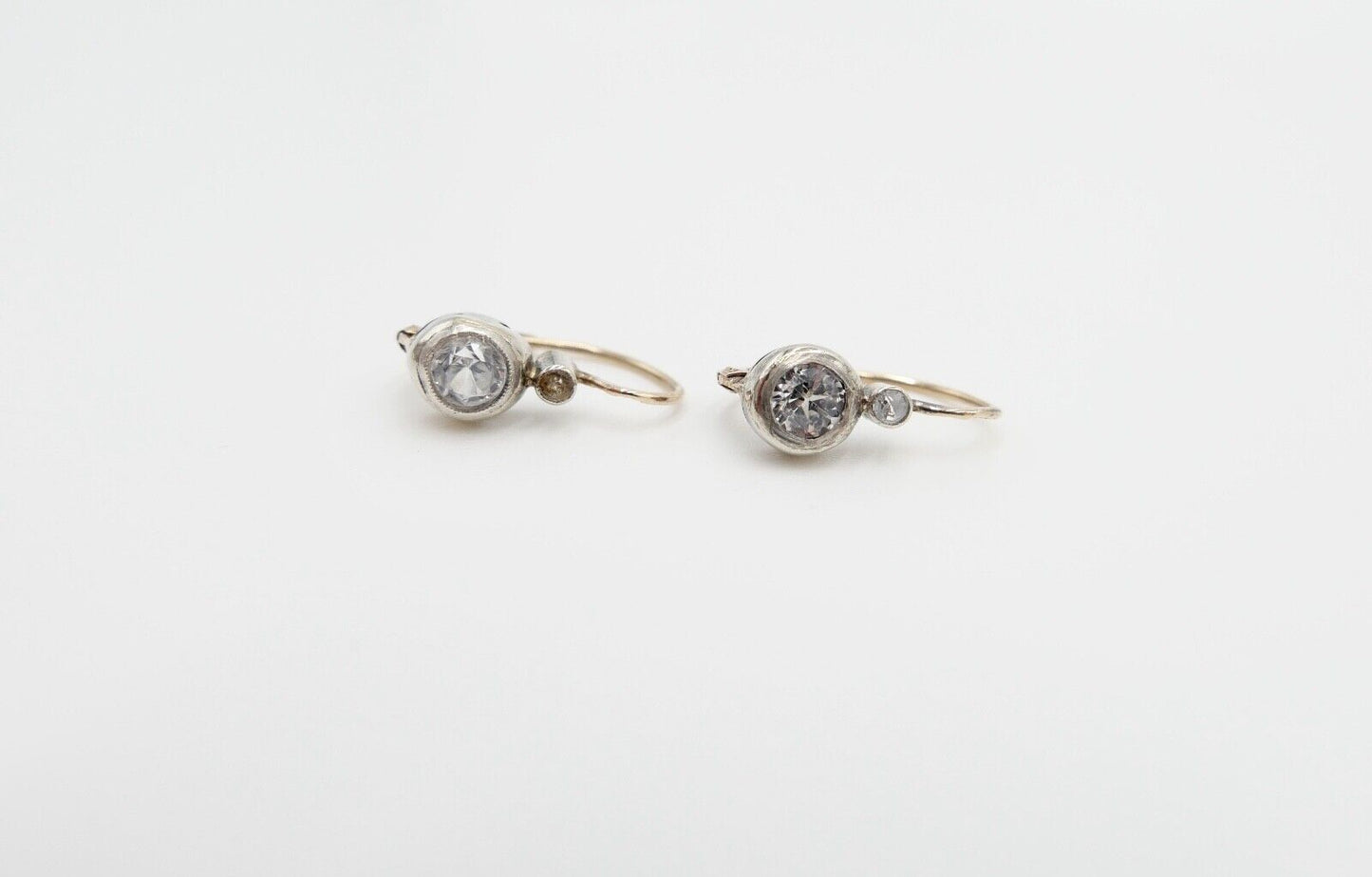 1872-1922 Ohrringe Ohrhänger 580 Gold & platinierte Oberfläche weiße Topas - Antikhandel-Stuttgart