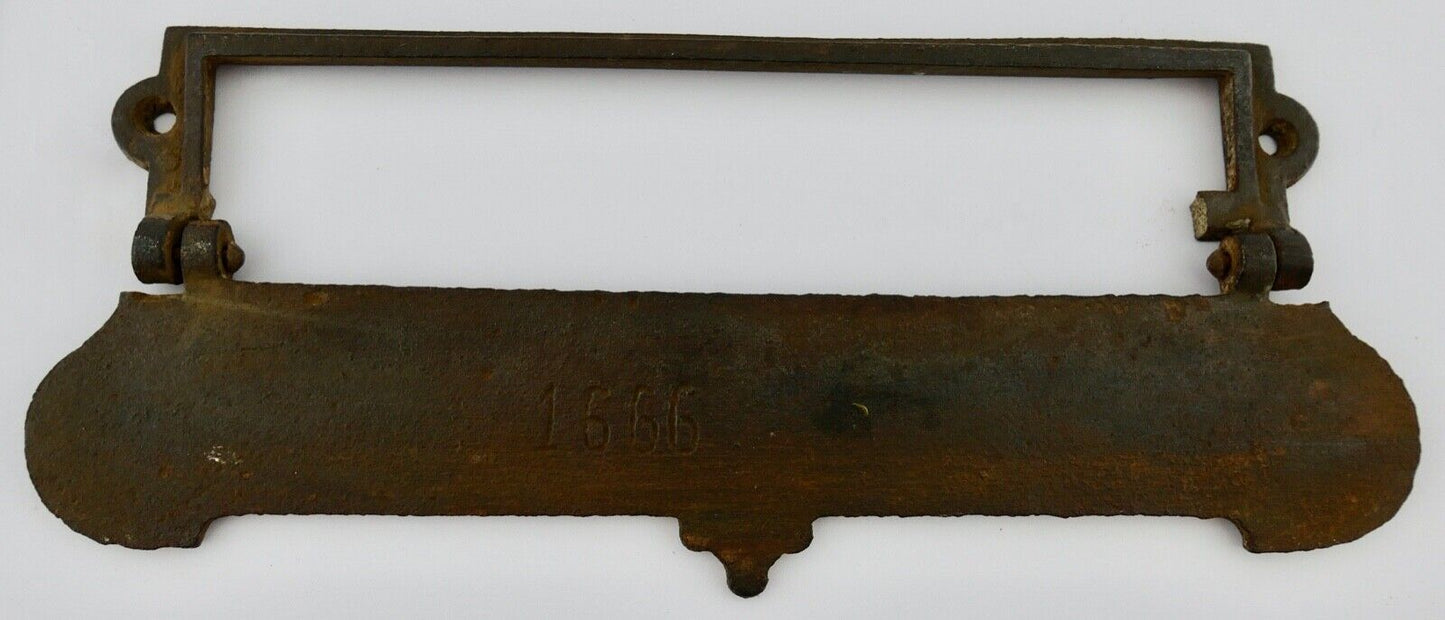 Antike Jugendstil Gusseisen Briefschlitz Briefklappe "Briefe & Zeitungen“ 22 cm - Antikhandel-Stuttgart