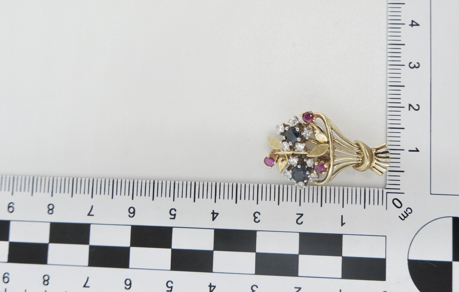 1980er florale Blumenkor 585 14K Bicolor Gold Brosche Brillanten Rubinen Saphire - Antikhandel-Stuttgart