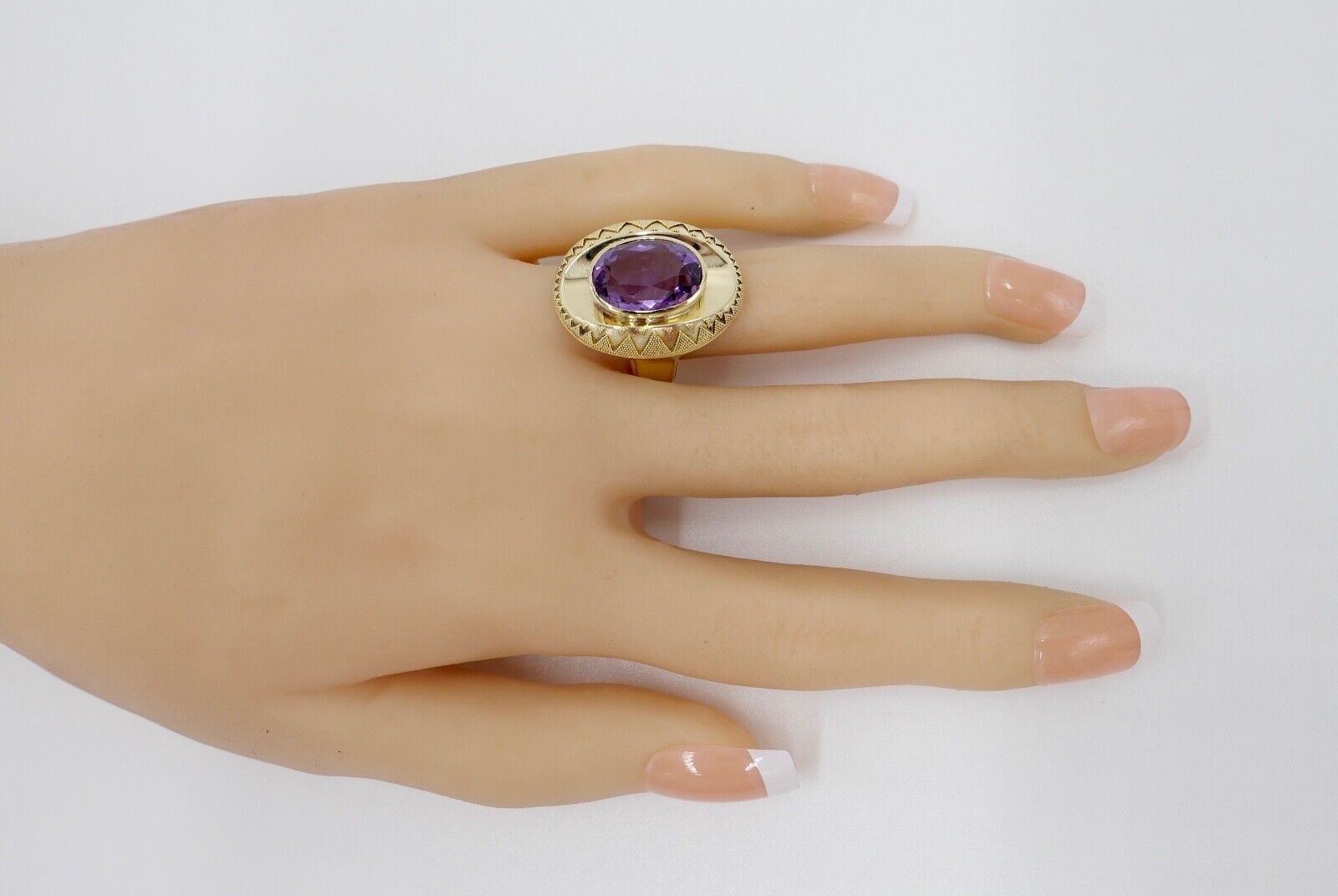 1970er Massiver Gold Ring 585 14K Gr. 53 Amethyst Oval Schliff 8,2 Ct - Antikhandel-Stuttgart