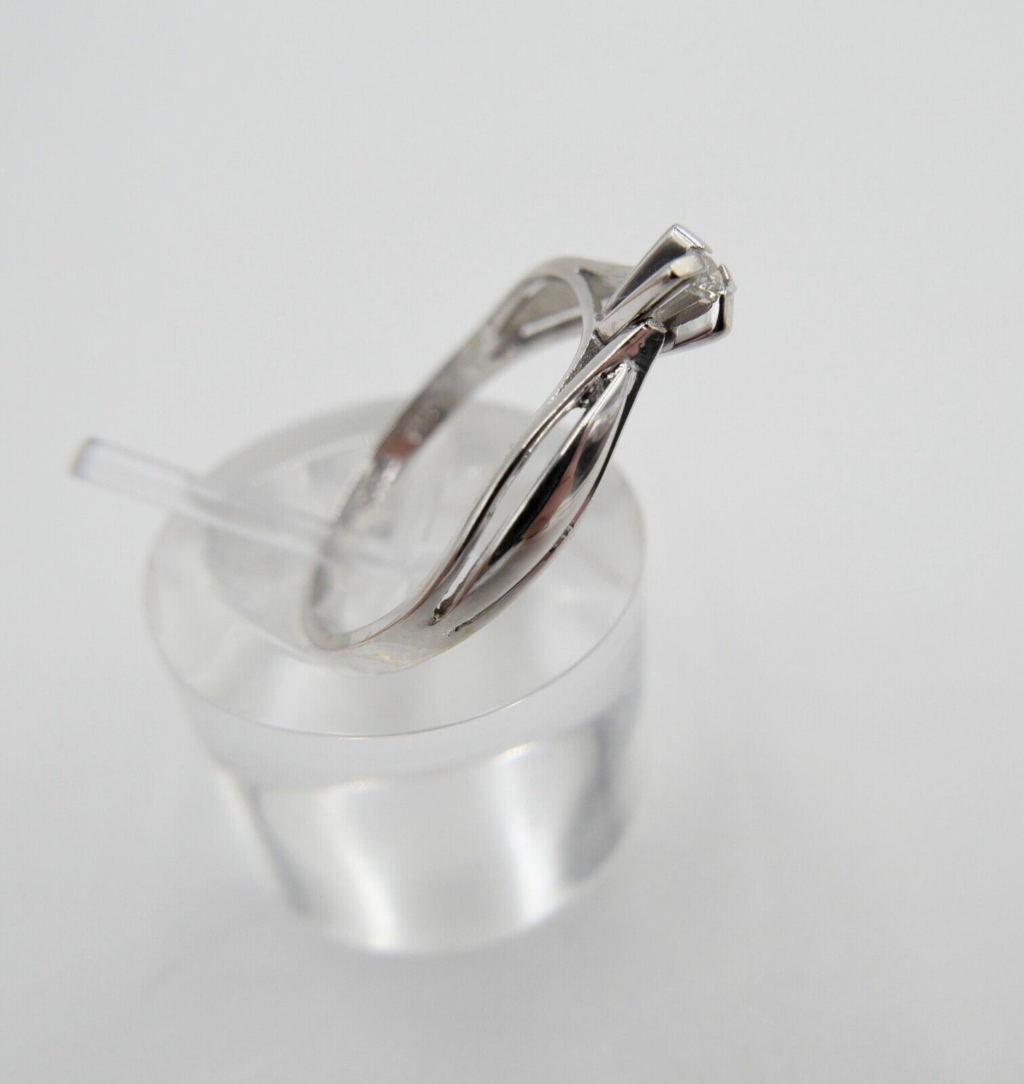 - NEU - 90er Solitär Ring Weißgold Gold 585 14K Brillant 0,05 Ct Gr. 58 - Antikhandel-Stuttgart