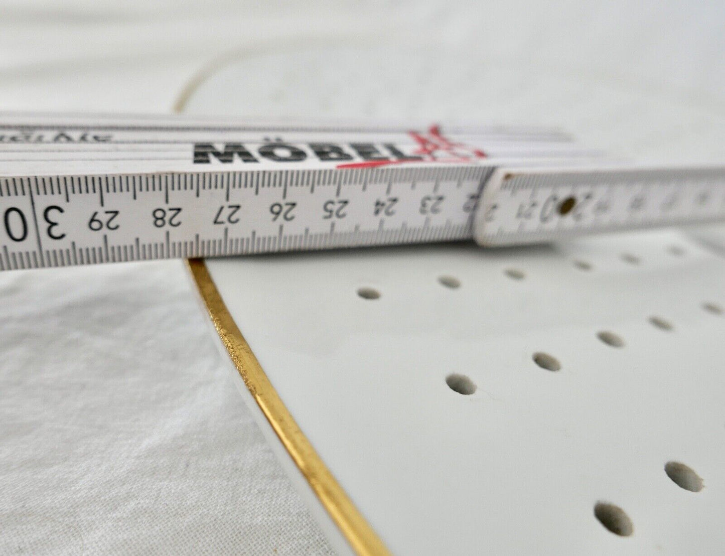 Seltene Meissen Loch Platte Tablett Weiß mit Goldrand 42x27 cm Knaufzeit 1. Wahl - Antikhandel-Stuttgart