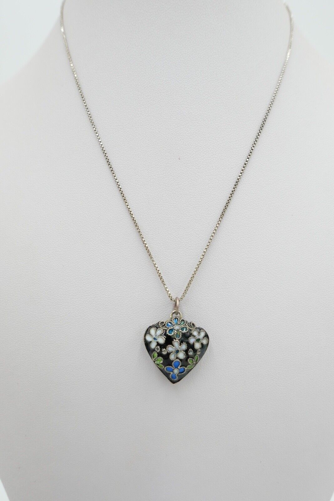 Antiker alter Herz Anhänger mit Emaille Florales Muster Ø 21 mm - Antikhandel-Stuttgart