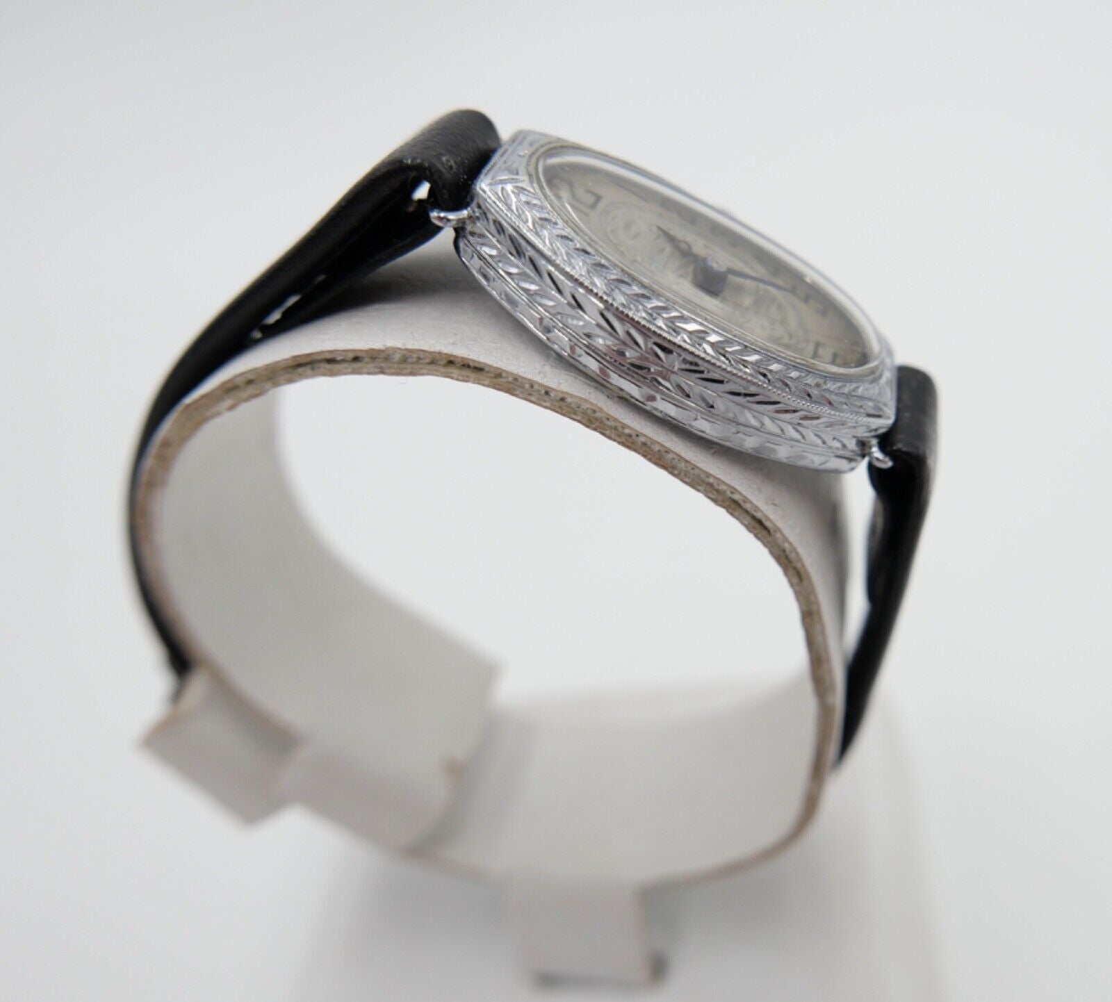 Antike Jugendstil 1920er Jahre Gold Damenuhr ( DEFEKT ) PARFIS WATCH SWISS 20 Kt - Antikhandel-Stuttgart