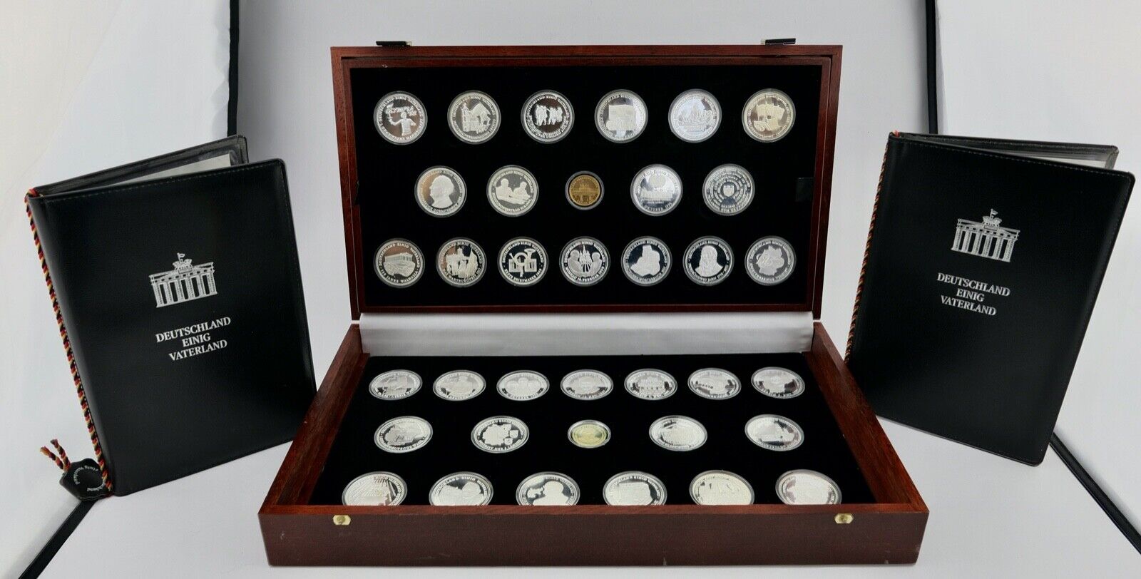 Vollständig 36 Medaillen DEUTSCHLAND EINIG VATERLAND Silber & Gold PP - Antikhandel-Stuttgart