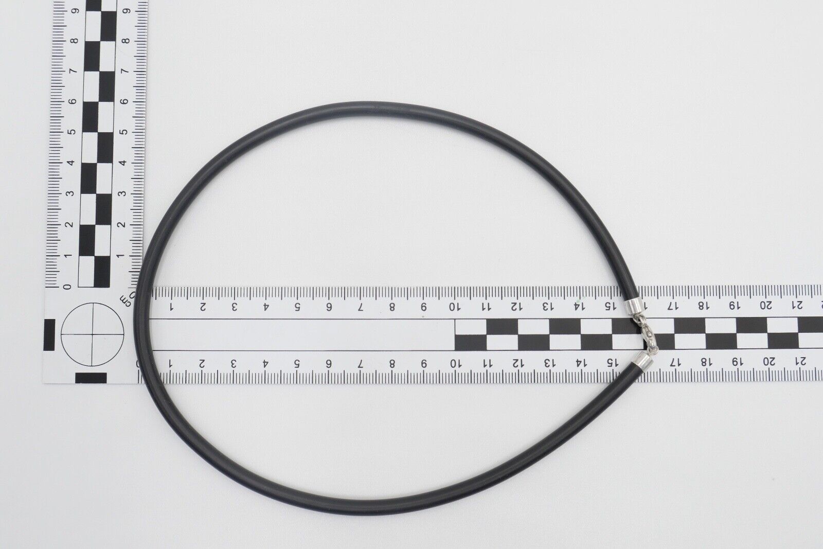 80er Jahre Kautschuk Kette mit Silberverschluss NEU aus Juwelierauflösung - Antikhandel-Stuttgart