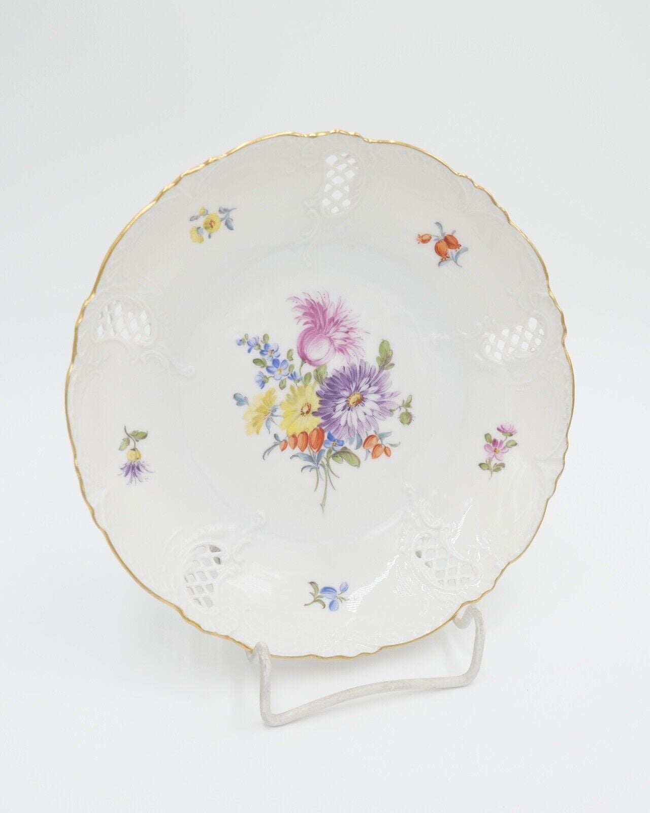 60er Jahre Nymphenburg WEST GERMANY Porzellan Teller Schale Blumenbuket Goldrand - Antikhandel-Stuttgart