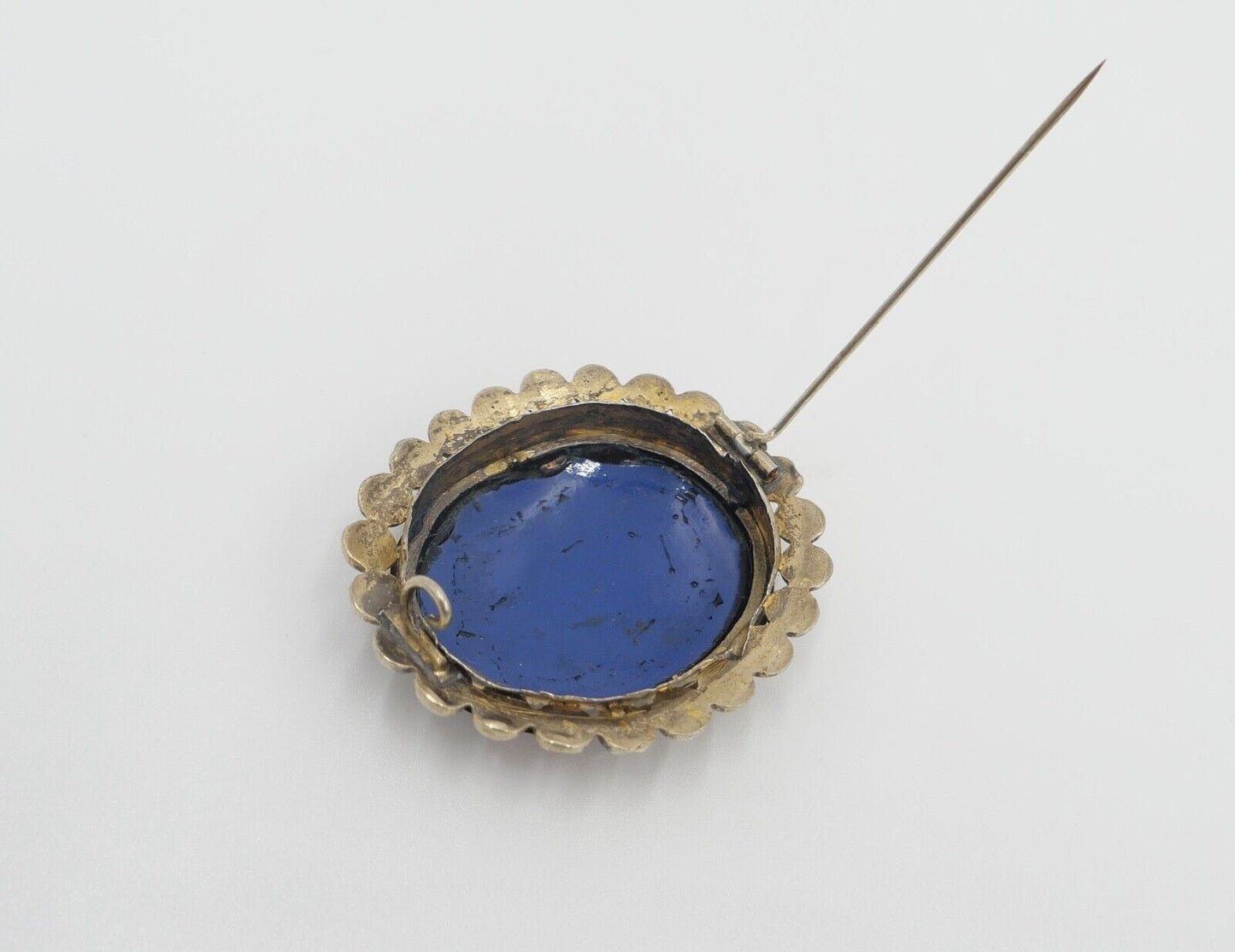 antike Brosche aus dem 19. Jh Silber vergoldet Emaille Barock Szene - Antikhandel-Stuttgart