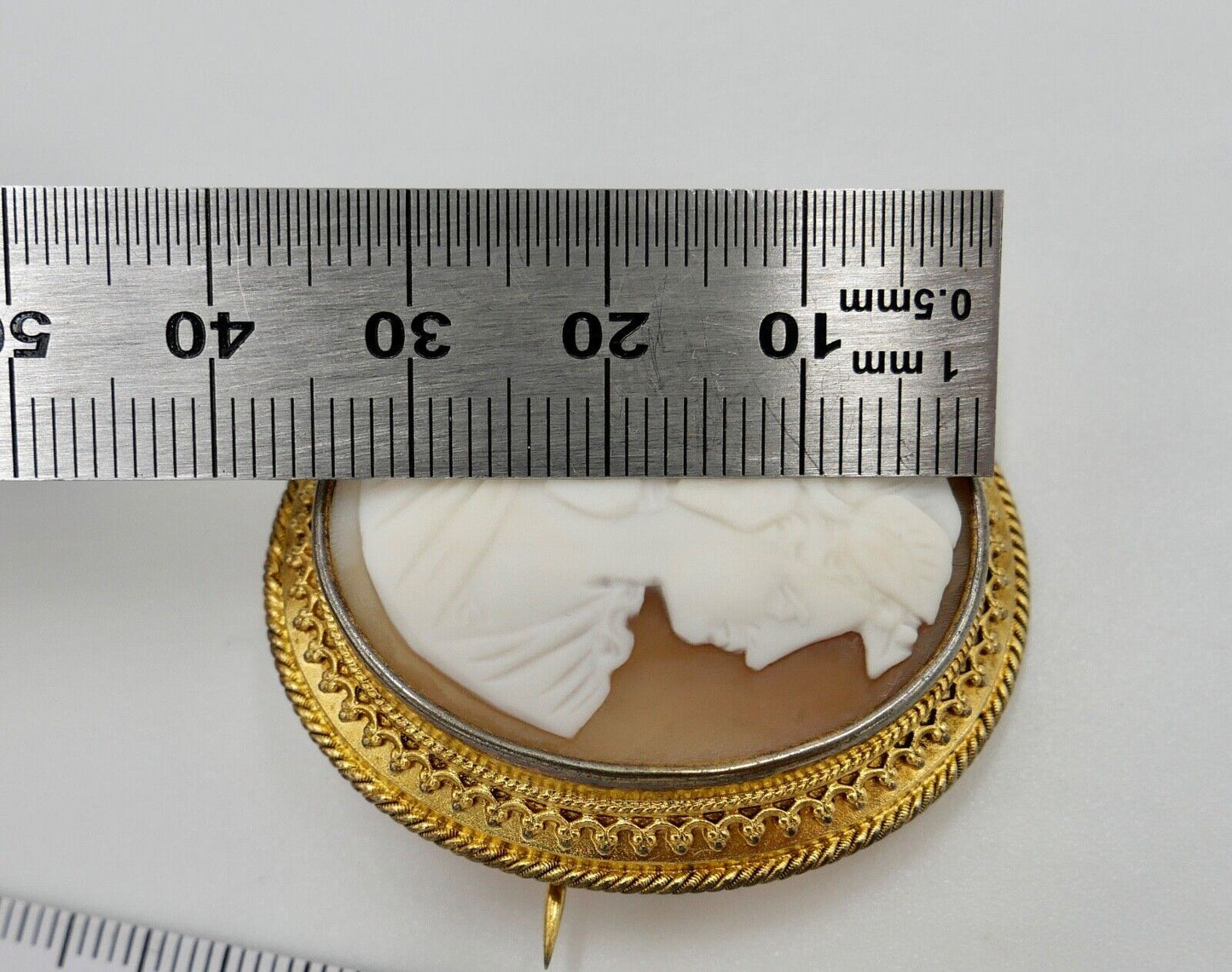 Antike Brosche Silber feuervergoldet 43 mm GEMME KAMEE 19. JH ziseliert - Antikhandel-Stuttgart