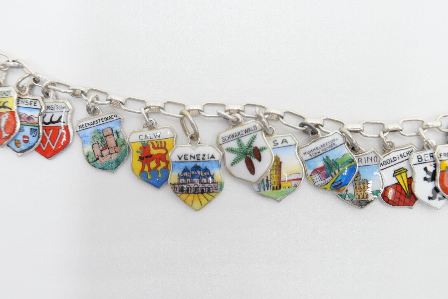 Bettelarmband mit Städte Wappen aus Emaille 800 Silber REU ANTIKO EHJ - Antikhandel-Stuttgart