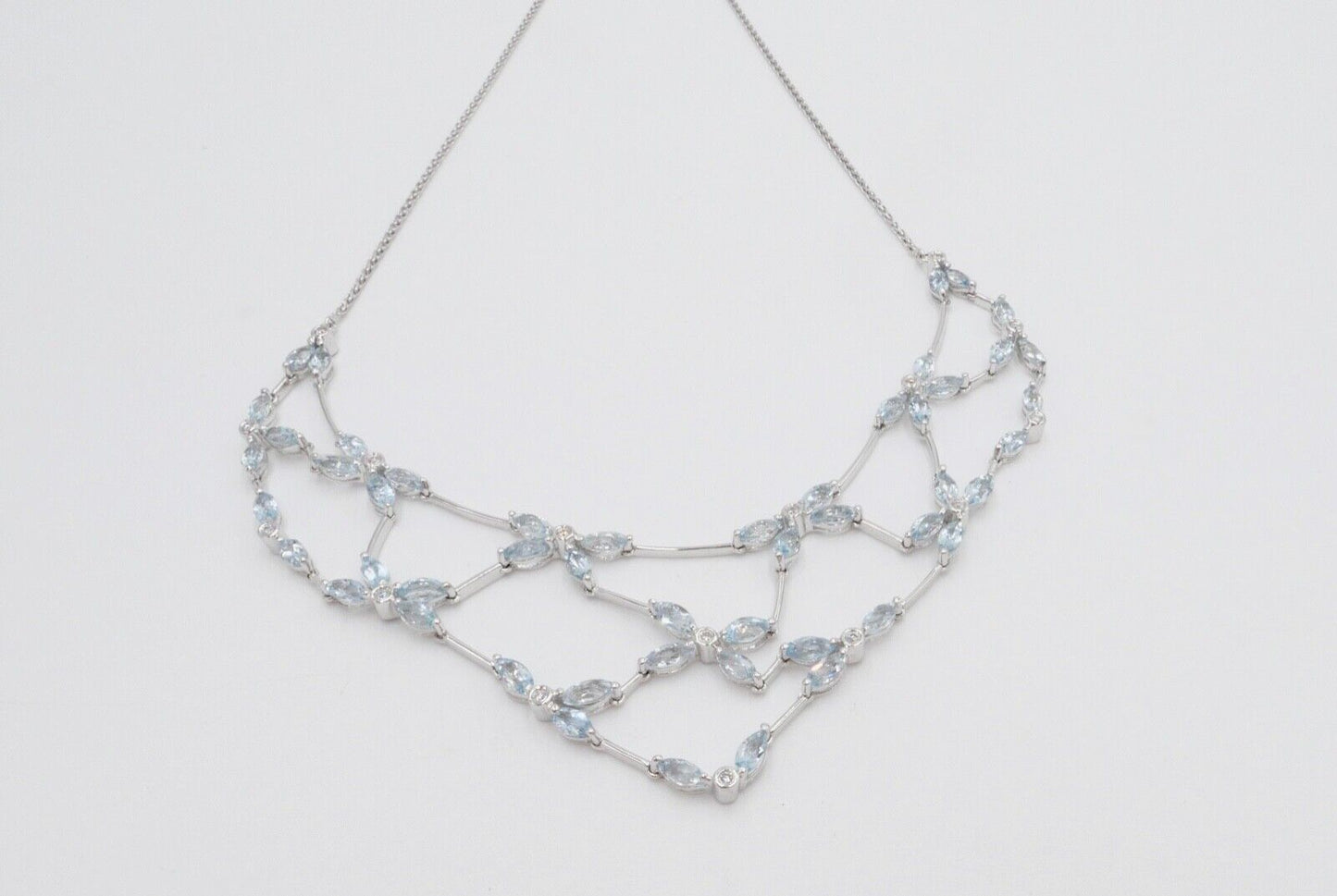 NEUwertig Auftragsarbeit Luxus Collier Brillanten Weißgold Aquamarine 585 / 14K - Antikhandel-Stuttgart