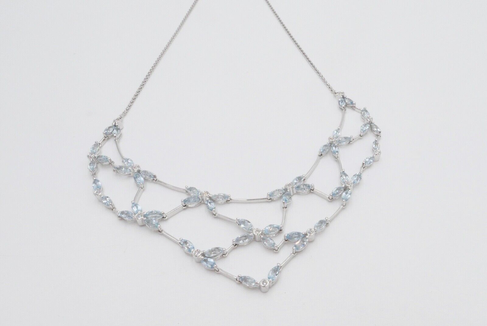 NEUwertig Auftragsarbeit Luxus Collier Brillanten Weißgold Aquamarine 585 / 14K - Antikhandel-Stuttgart
