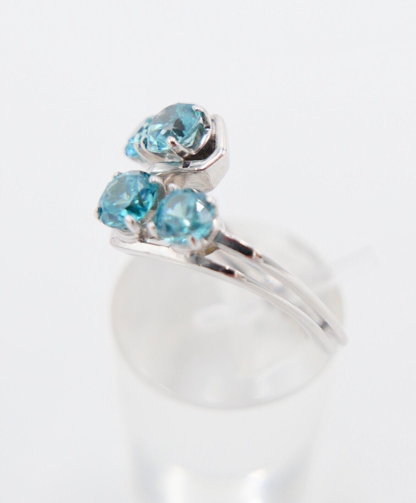 Weiß Gold Damen Ring Gr. 57 mit blau / türkis Topas 585 14K - Antikhandel-Stuttgart