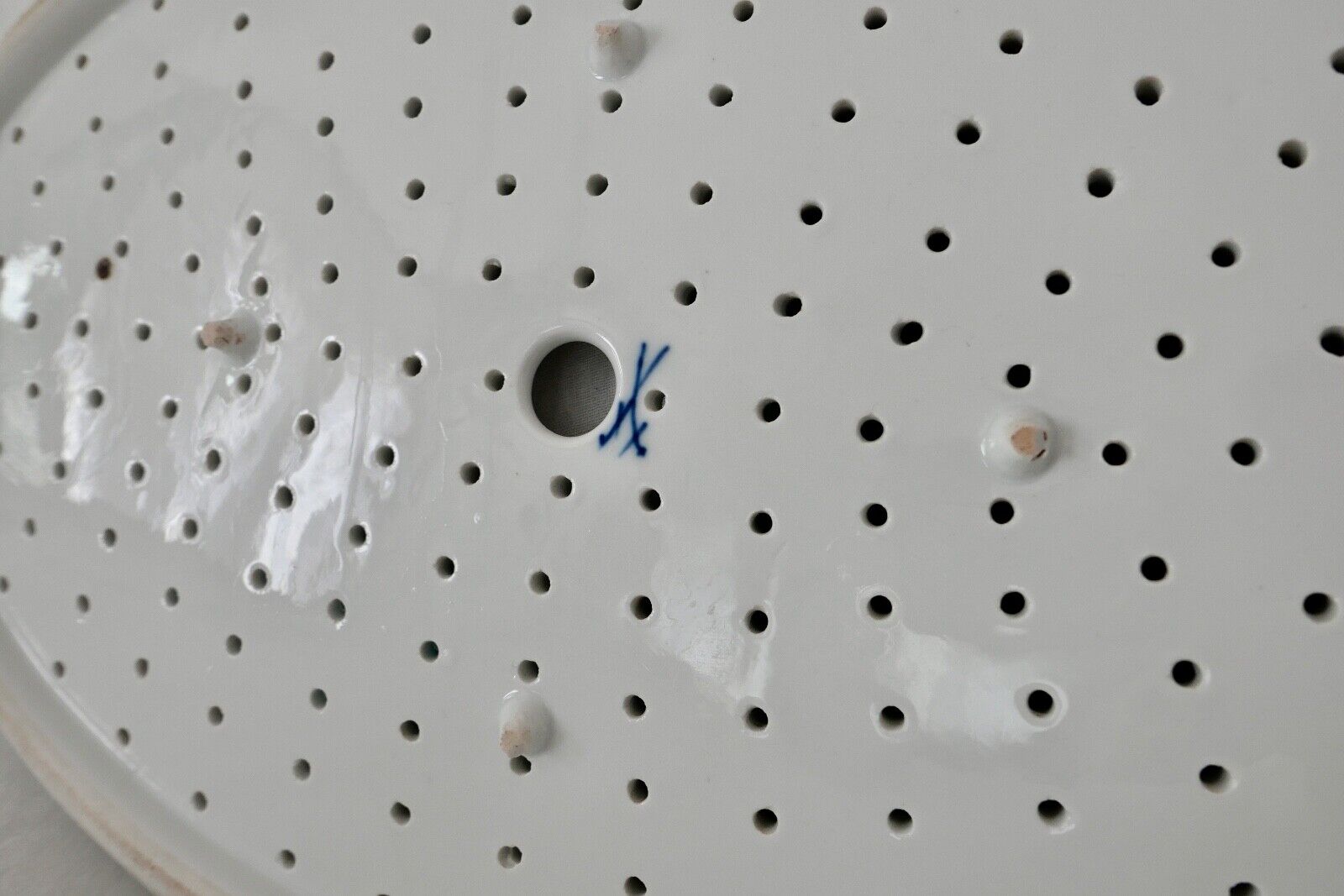 Seltene Meissen Loch Platte Tablett Weiß mit Goldrand 42x27 cm Knaufzeit 1. Wahl - Antikhandel-Stuttgart