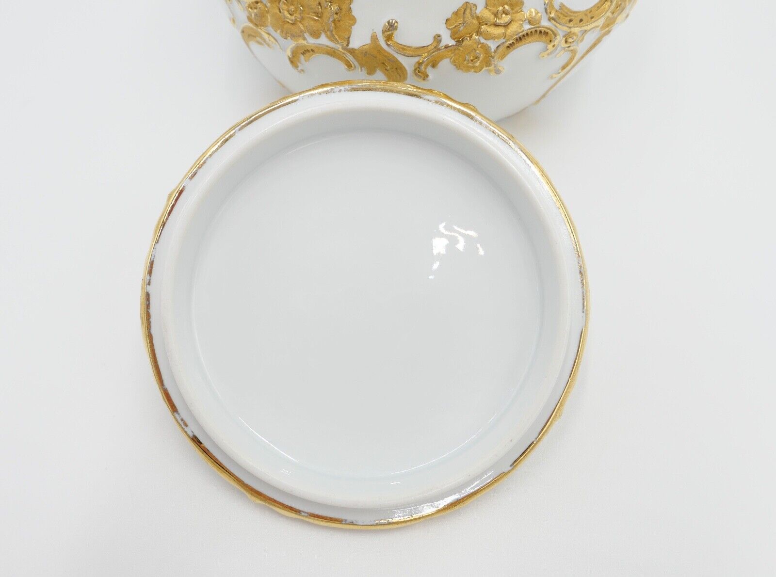 Meissen 1. Wahl Prunk Bonboniere Keksdose Deckeldose Goldrand Streublümchen Gold - Antikhandel-Stuttgart