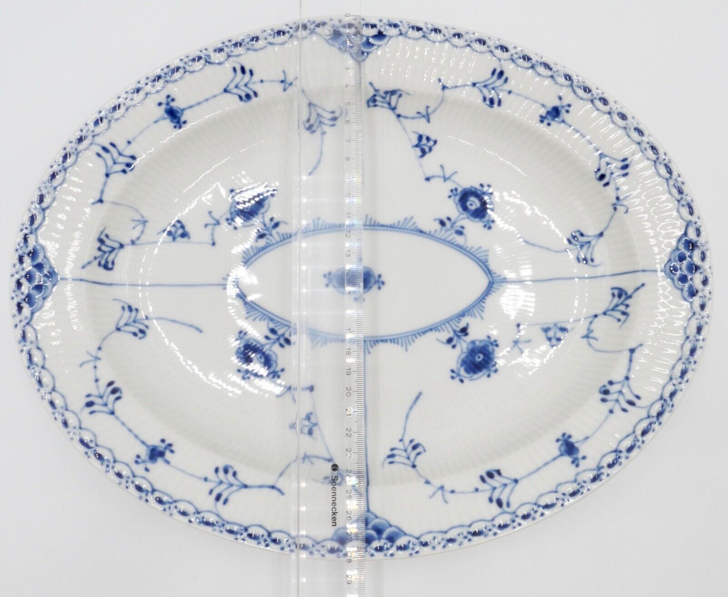 Royal Copenhagen große Platte Nr. 533 EQX 1. Wahl Musselmalet halbspitze 36 cm - Antikhandel-Stuttgart