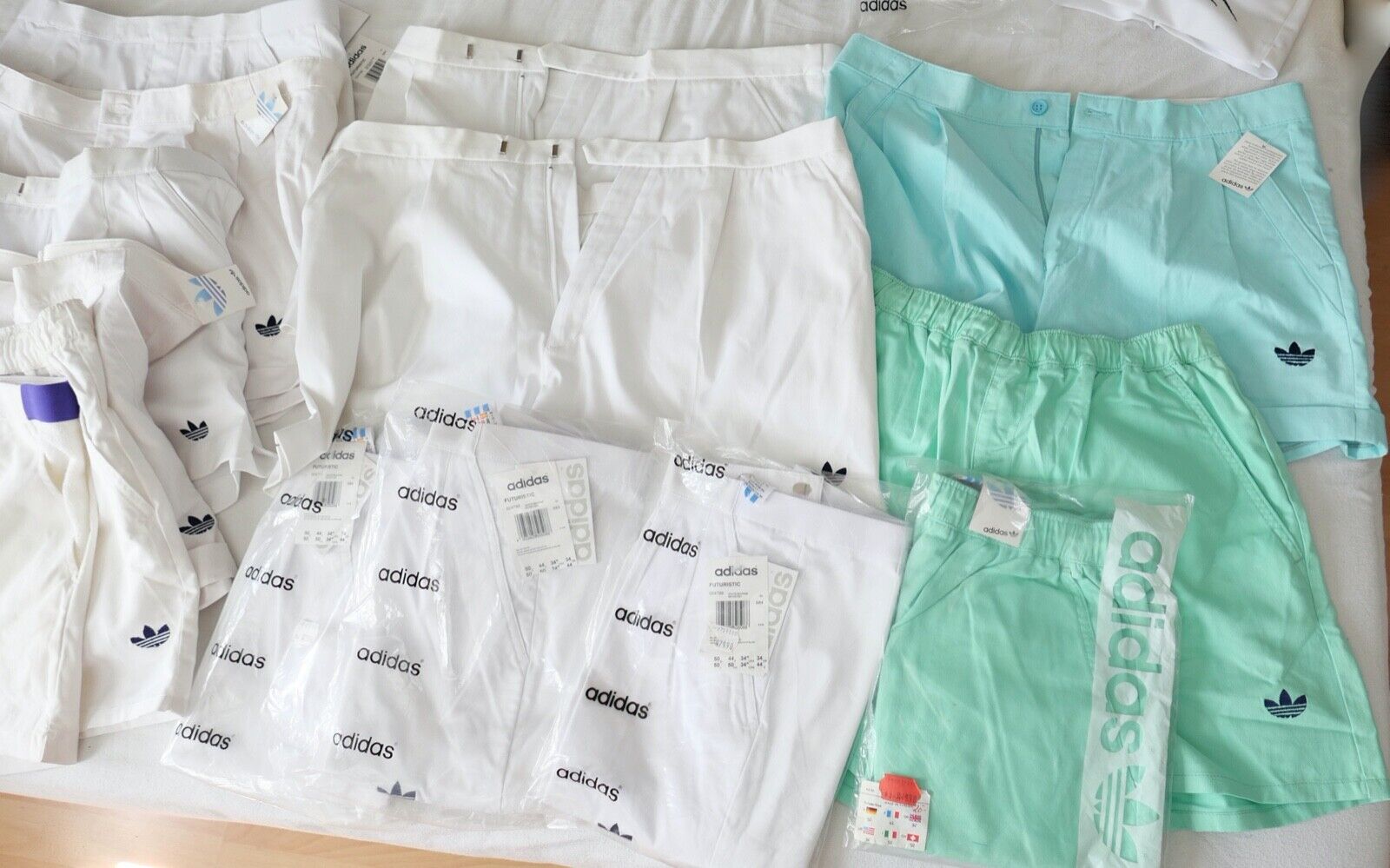 16x Vintage Adidas Tennis Hose Short Shorts Rock Damen 80er90er Jahre NEU Posten - Antikhandel-Stuttgart