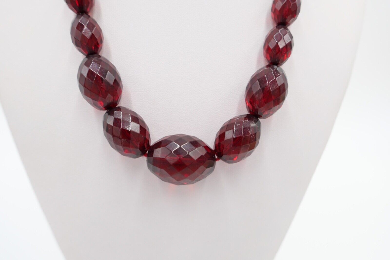 1920er Jahre Cherry Bakelit Rot Oliven bakelite Kette Königsberger Schliff 51cm - Antikhandel-Stuttgart