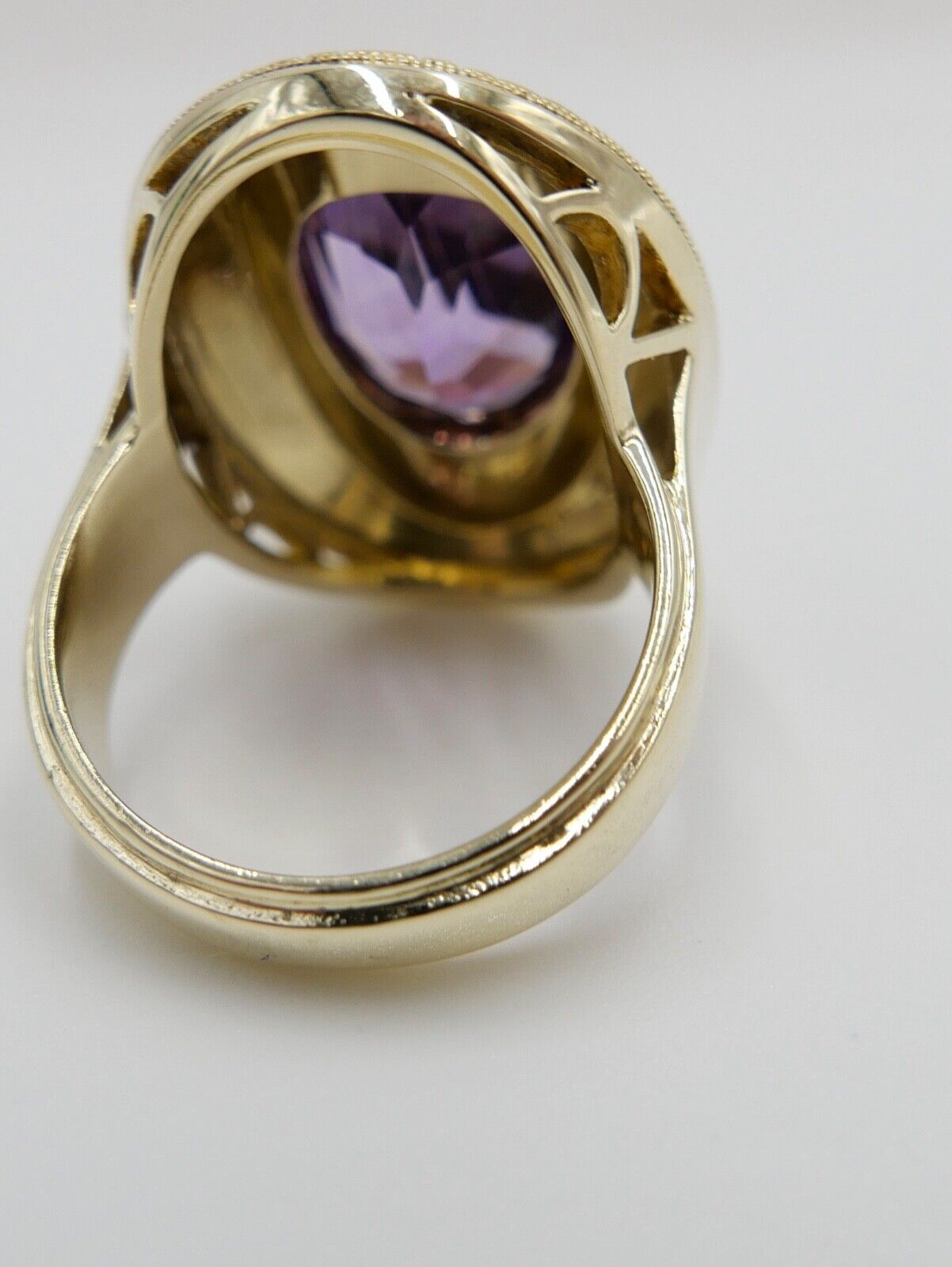 1970er Massiver Gold Ring 585 14K Gr. 53 Amethyst Oval Schliff 8,2 Ct - Antikhandel-Stuttgart
