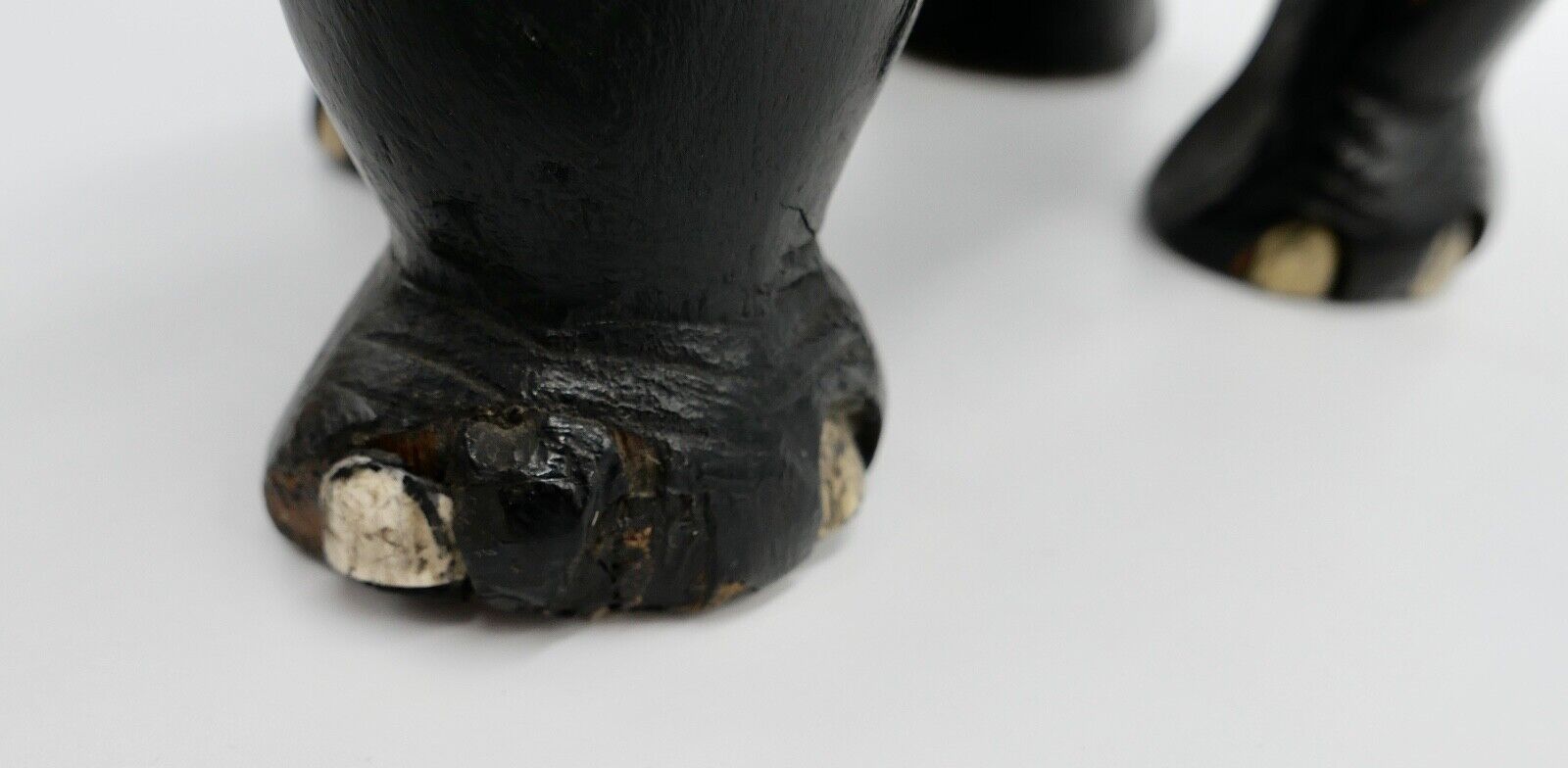 Großer massiver antiker Afrikanischer Holz Elefant 48x38 cm beschichtet 6,1 Kg - Antikhandel-Stuttgart