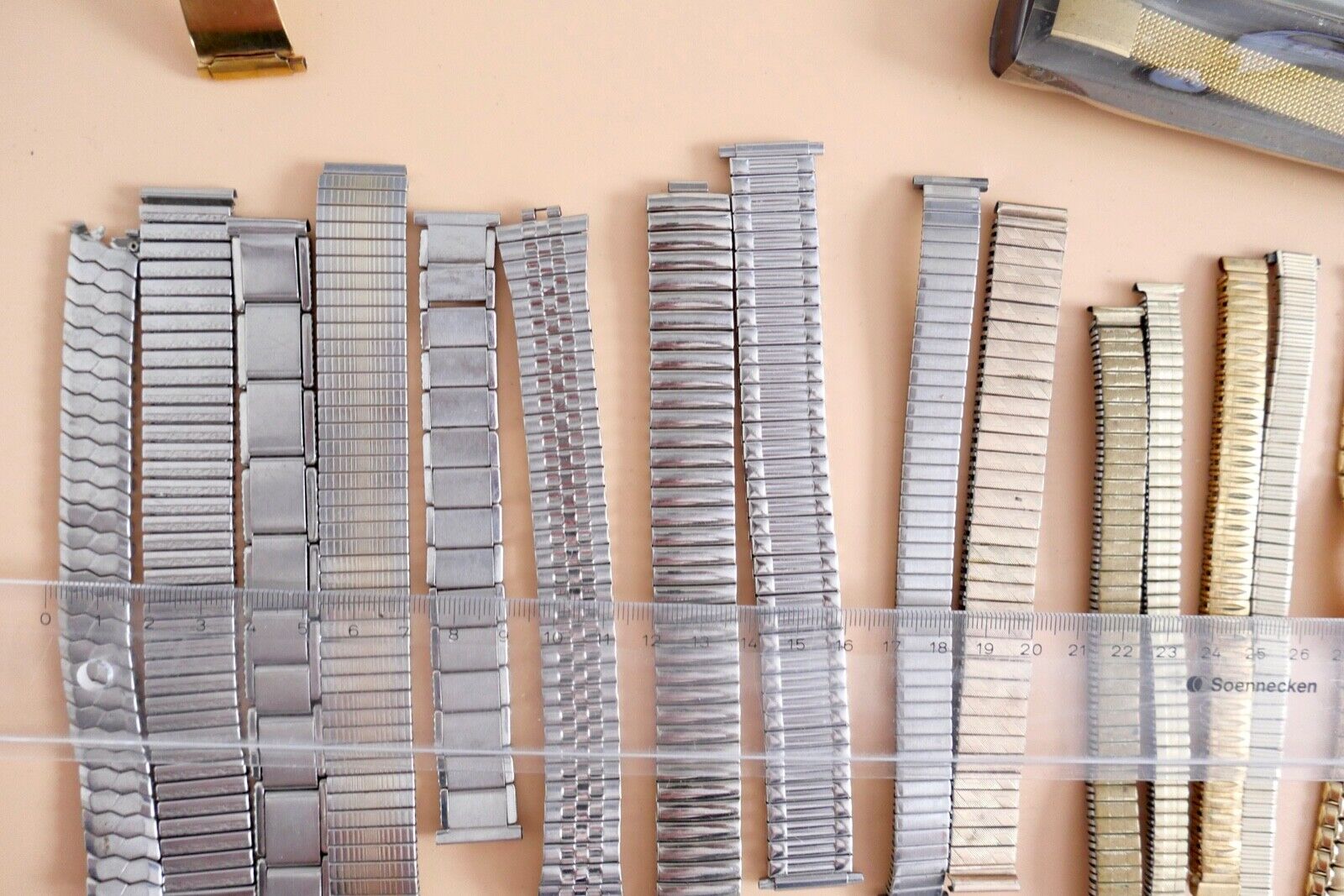 NEU Konvolut 57 Uhrenarmbänder Armband Uhren Juwelierauflösung Gold Racing POLO - Antikhandel-Stuttgart