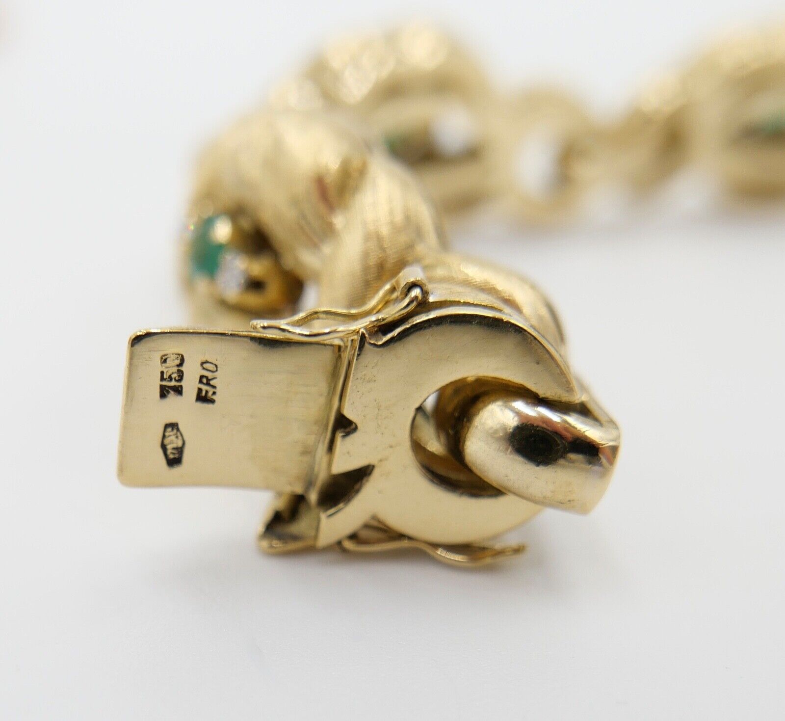 schweres 80er Jahre 750 18K Gelbgold Damen Armband Brillant & Smaragd F.RO 279AL - Antikhandel-Stuttgart