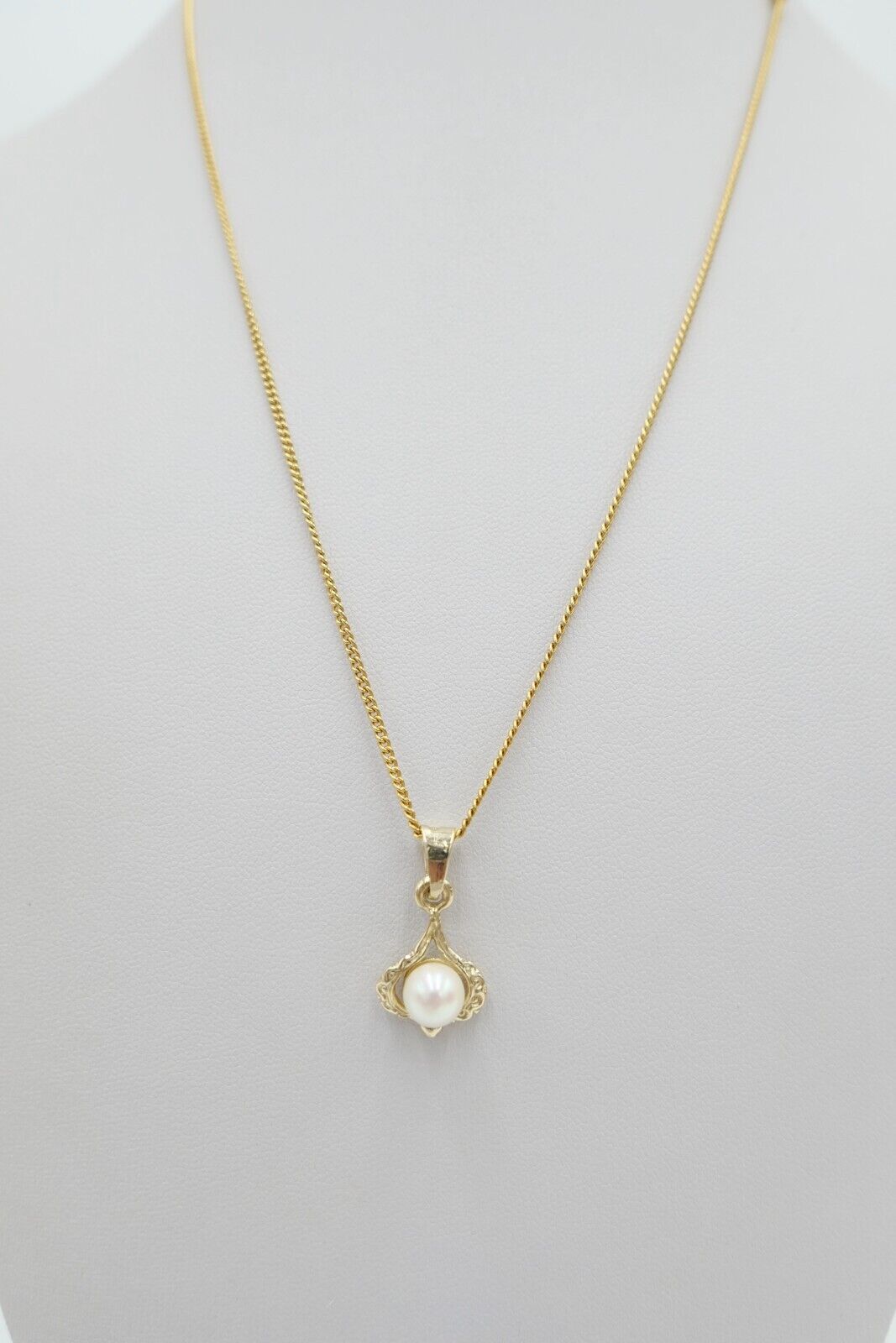 Alter Anhänger 585 / 14K Gelbgold mit Zuchtperle 60er Jahre - Antikhandel-Stuttgart