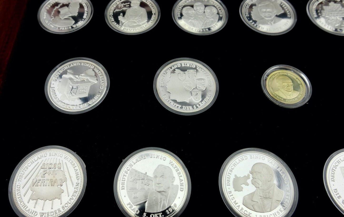 Vollständig 36 Medaillen DEUTSCHLAND EINIG VATERLAND Silber & Gold PP - Antikhandel-Stuttgart