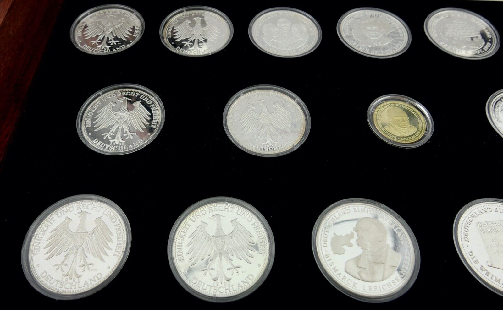 Vollständig 36 Medaillen DEUTSCHLAND EINIG VATERLAND Silber & Gold PP - Antikhandel-Stuttgart