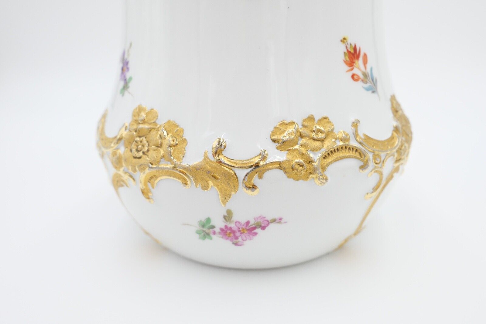 Meissen 1. Wahl Prunk Bonboniere Keksdose Deckeldose Goldrand Streublümchen Gold - Antikhandel-Stuttgart