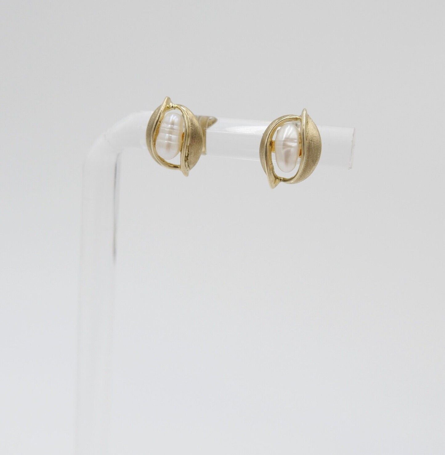 80er Jahre Gelbgold Akoya Perlen Ohrringe Ohrstecker 333 / 8K Perle Ø 6,6 mm - Antikhandel-Stuttgart