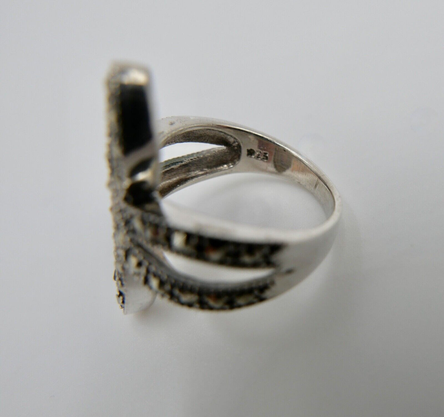 80er Jahre 925 Silberring mit Markasit Gr. 53 in Schleifenform Schleife - Antikhandel-Stuttgart