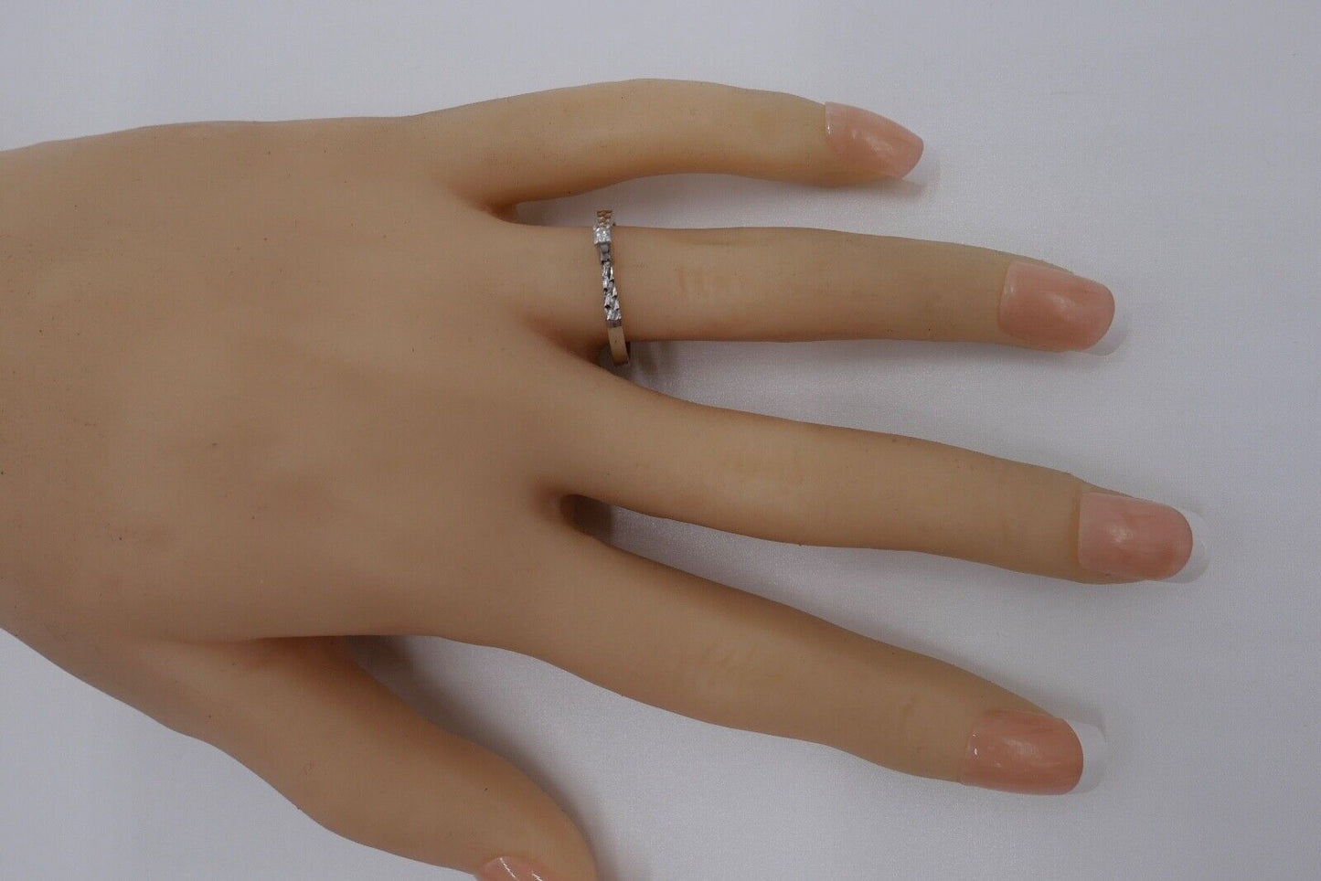 - NEU - 90er Jahre Solitär Ring Weißgold Gold 585 14K Brillant 0,03 Ct Gr. 53 54 - Antikhandel-Stuttgart