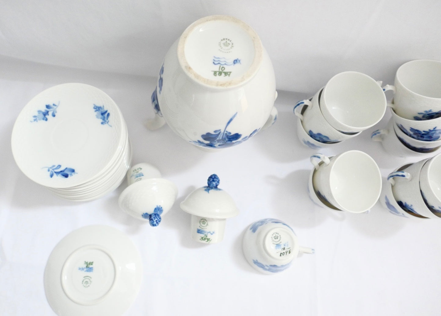 29 Tlg ROYAL COPENHAGEN " Blaue Blume " Mokka Service Porzellan Teller Tassen