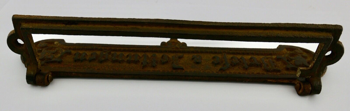 Antike Jugendstil Gusseisen Briefschlitz Briefklappe "Briefe & Zeitungen“ 22 cm - Antikhandel-Stuttgart