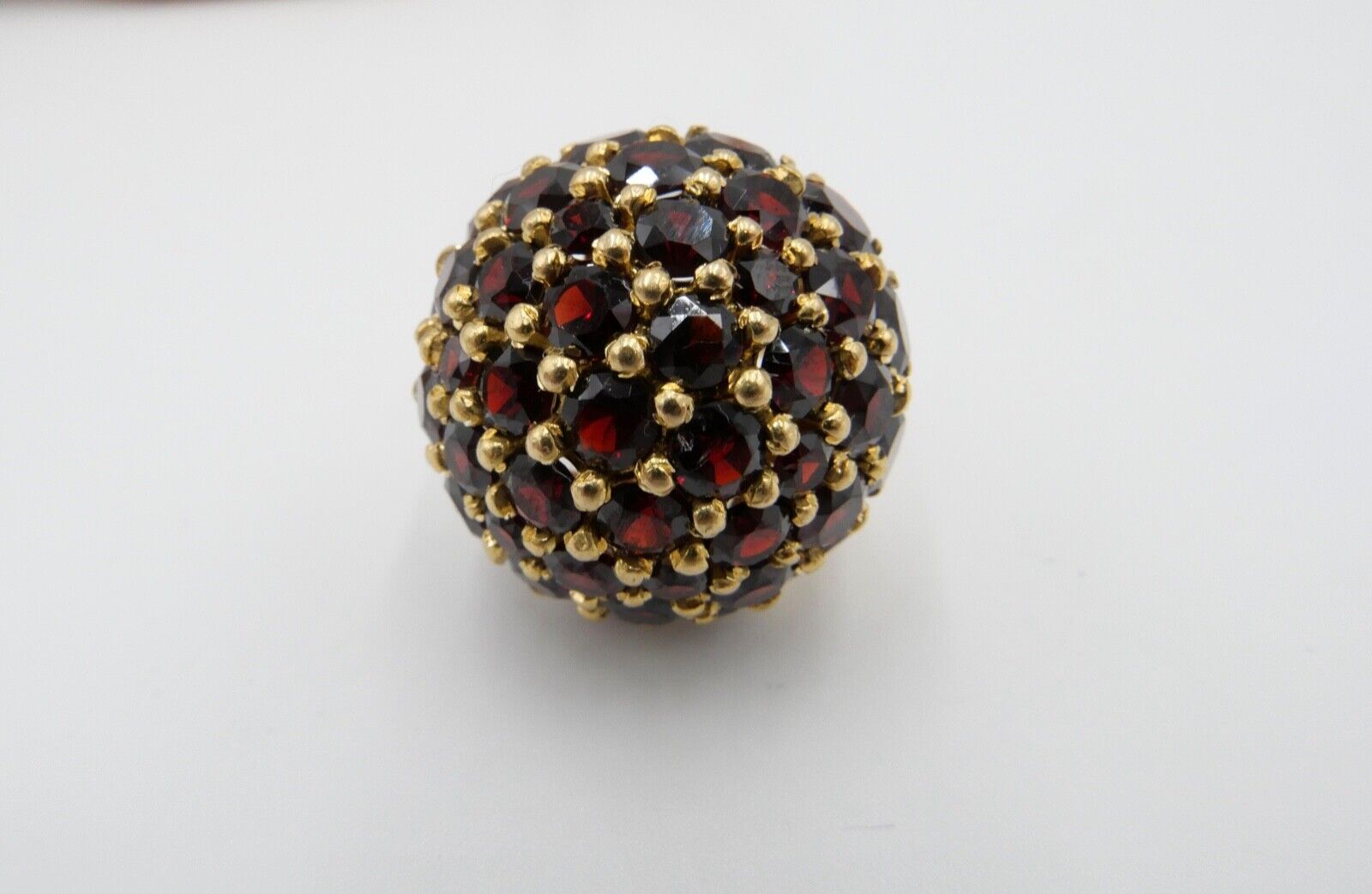 extravaganter massiver Granat Goldring 750 / 18K Gr. 55 hoher Kopf - Antikhandel-Stuttgart