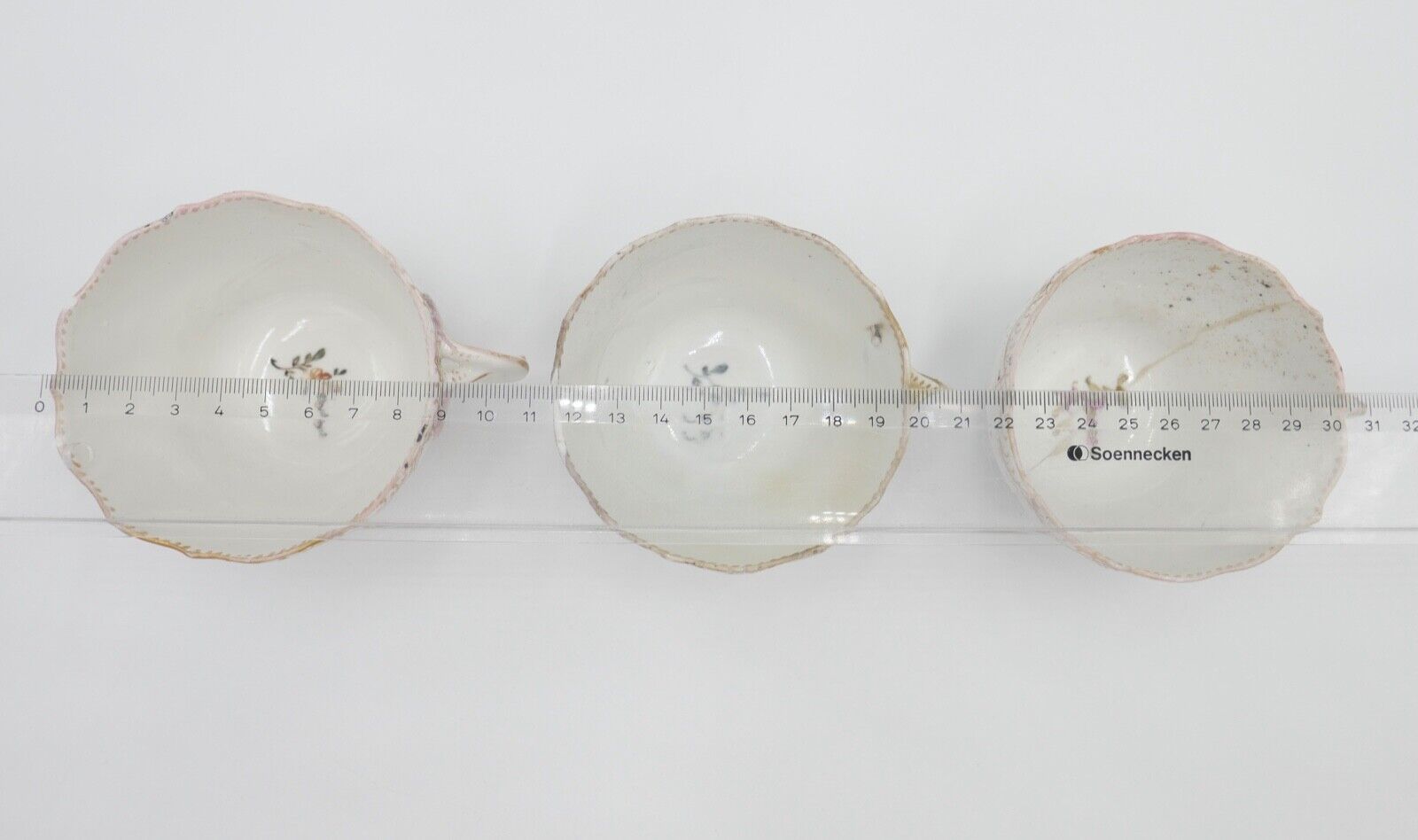 Meissen 3 Teetassen Knaufzeit 1860 1900 Barock Blumen Bukett Muster - Antikhandel-Stuttgart