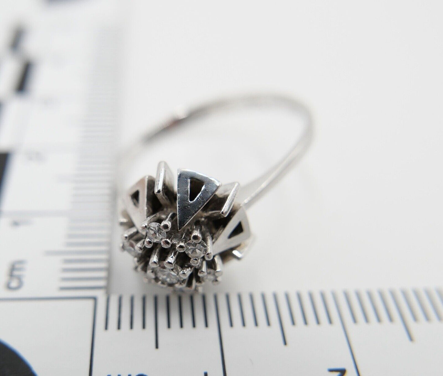 Weiß Gold Ring Dreieck Motiv 585 14K mit Brillant & Zirkonia 0,22 Ct Gr. 59 - Antikhandel-Stuttgart