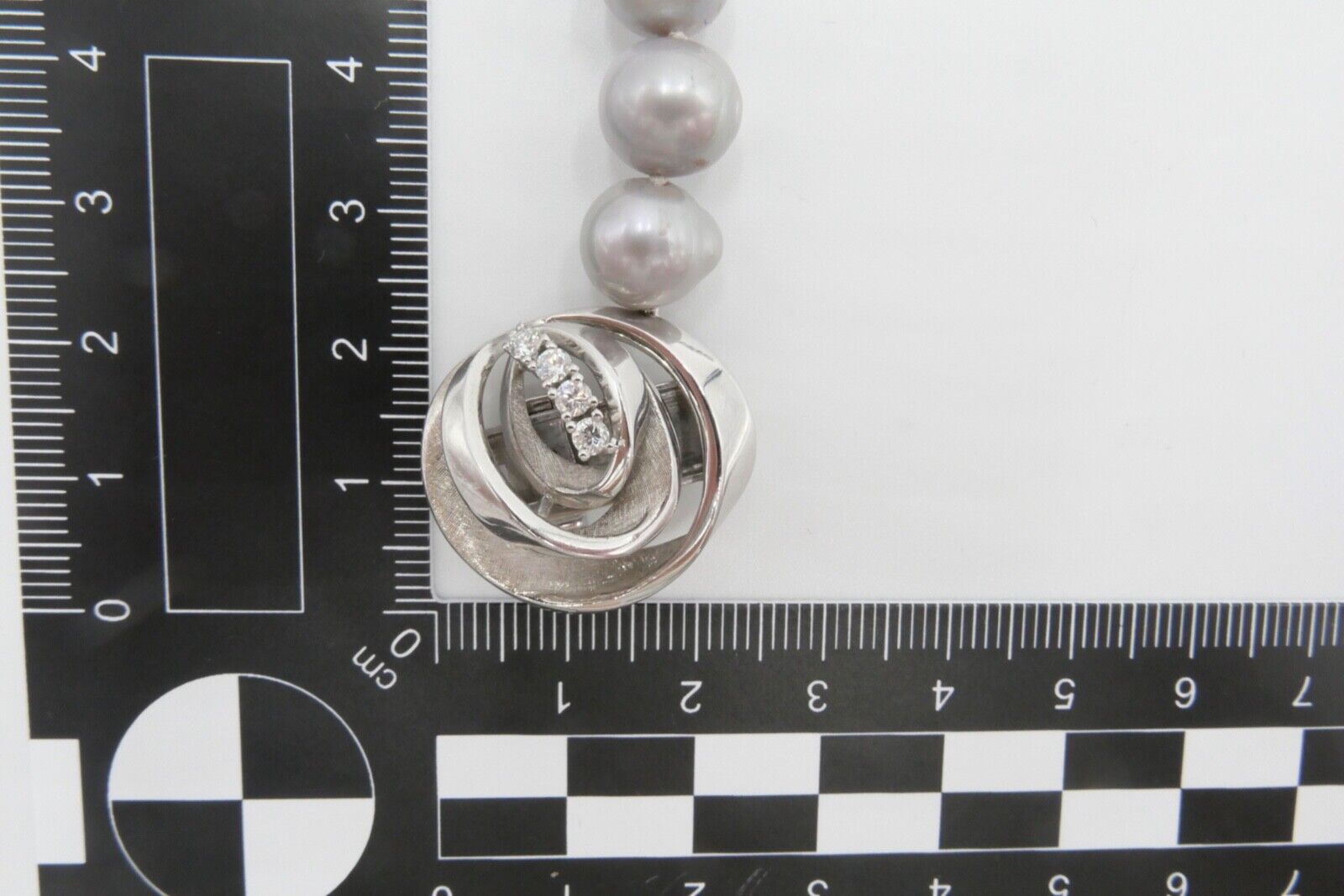 TAHITI Perlenkette Collier Grau mit Brillanten 43 cm Weißgold 585 Perlen Ø 8,8mm - Antikhandel-Stuttgart