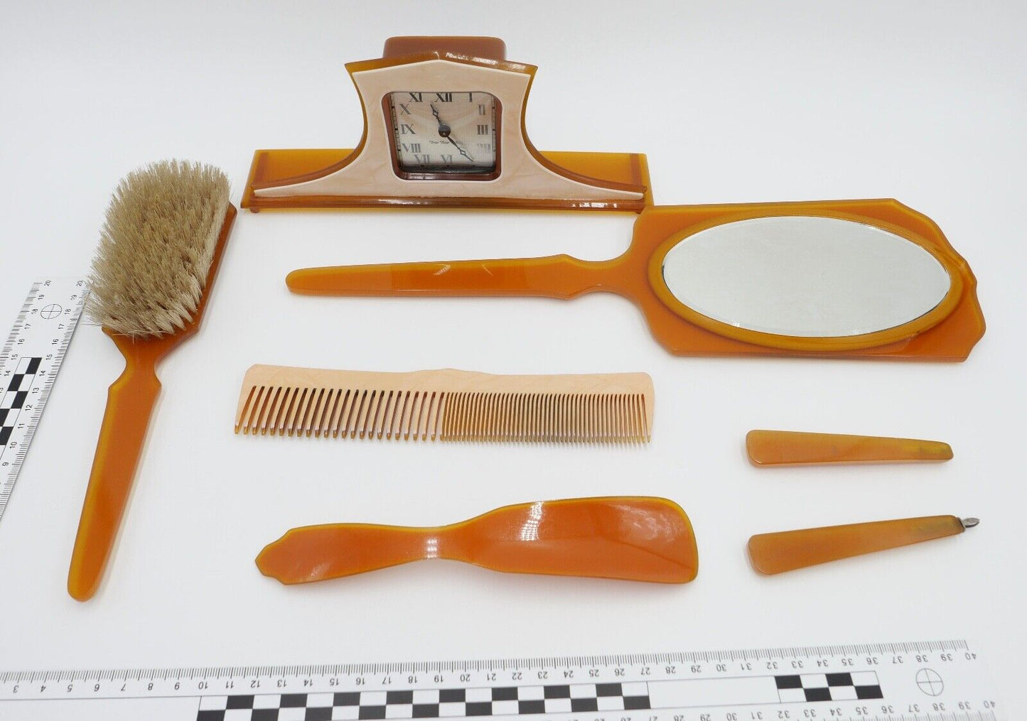 Altes Frisierset Bakelit / Zelluloid ART DECO 1930er Tischuhr TRUE TIME TELLERS - Antikhandel-Stuttgart