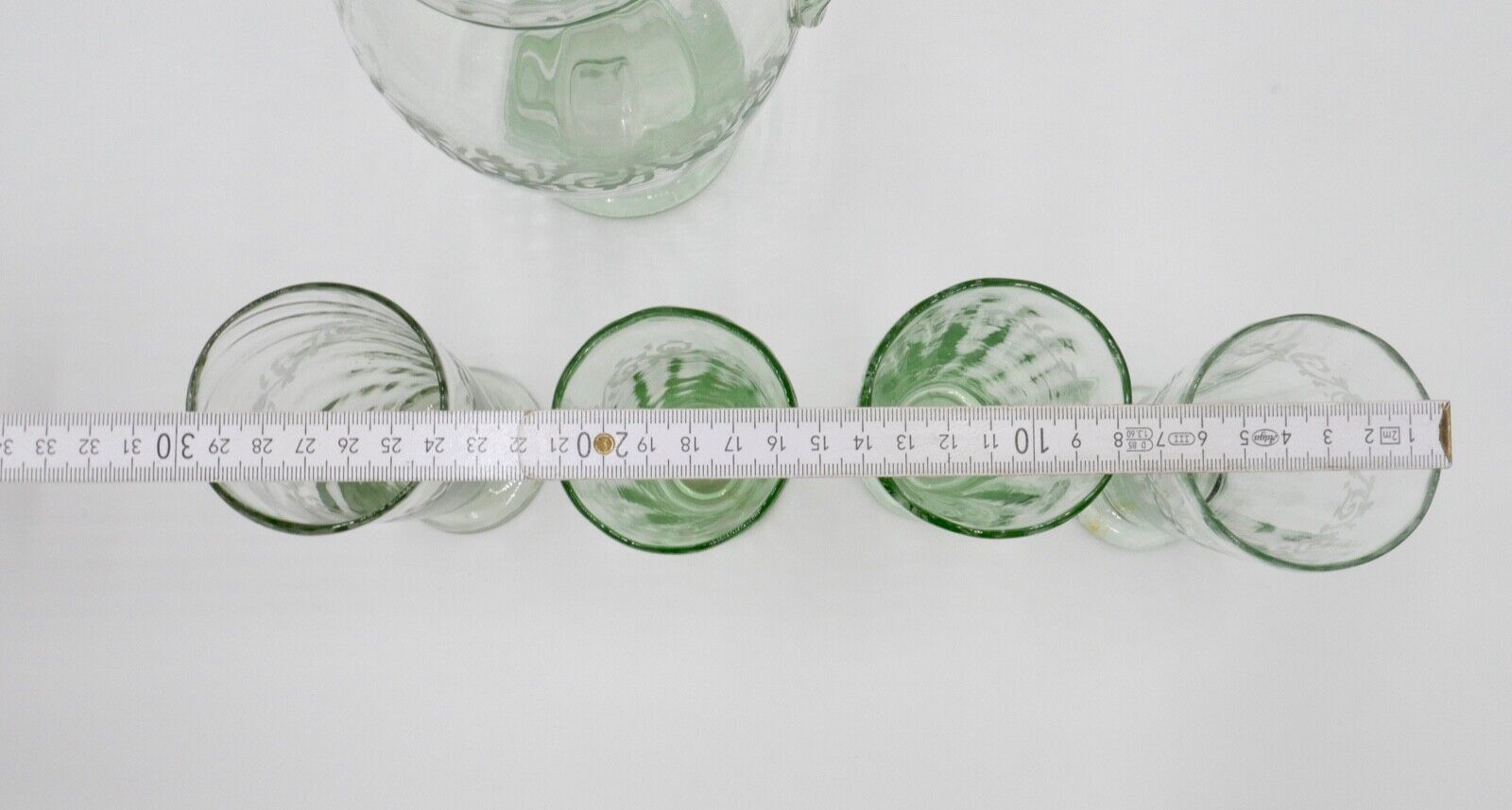 antik Ende 18. / Anfang 19. Jhd grünstichiges Glas Set Becher Henkelkaraffe - Antikhandel-Stuttgart