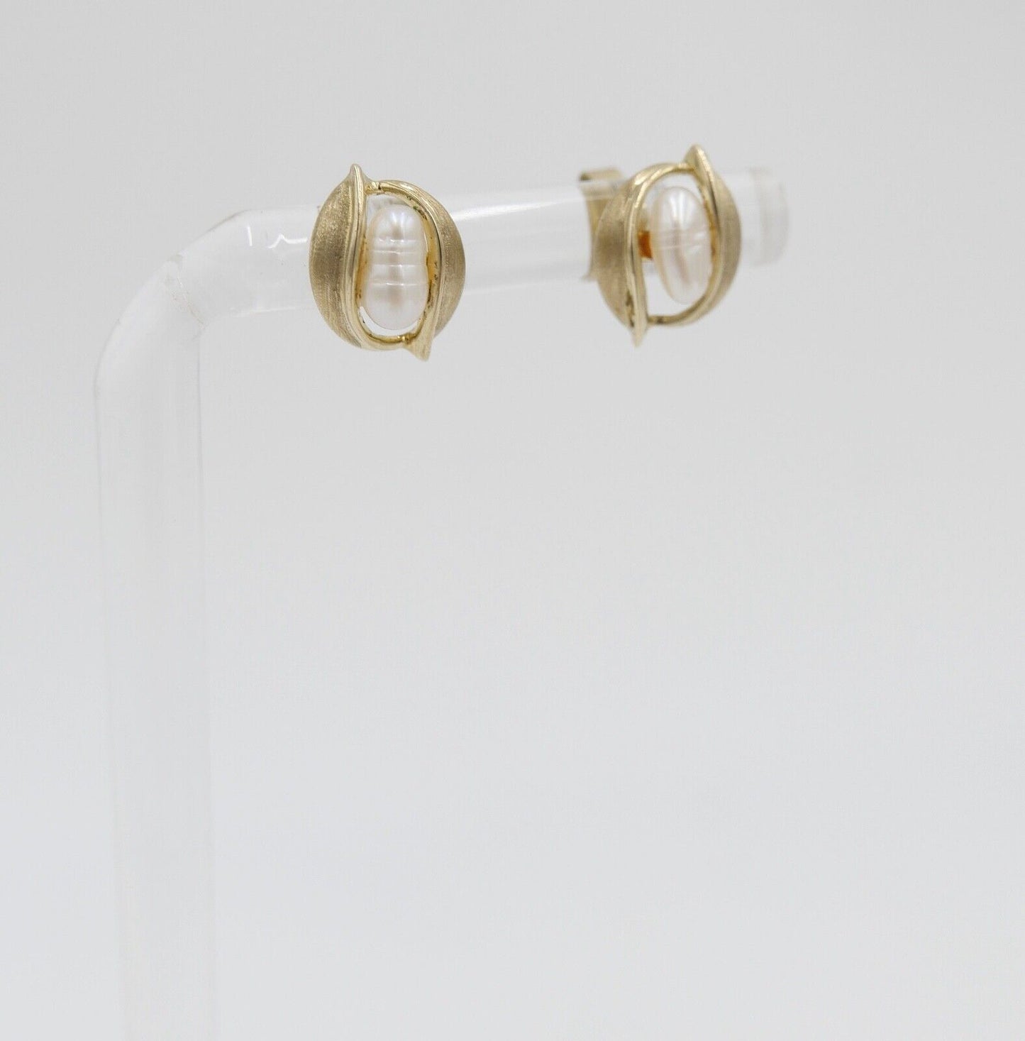 80er Jahre Gelbgold Akoya Perlen Ohrringe Ohrstecker 333 / 8K Perle Ø 6,6 mm - Antikhandel-Stuttgart