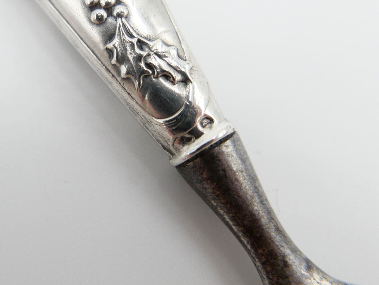 um 1900 Silberner Brieföffner Weinreben Silber 800 - Antikhandel-Stuttgart