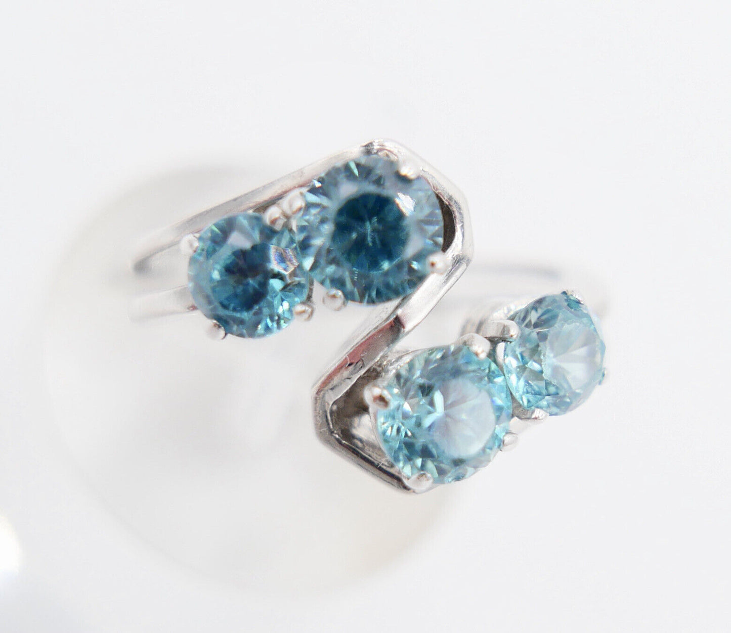 Weiß Gold Damen Ring Gr. 57 mit blau / türkis Topas 585 14K - Antikhandel-Stuttgart