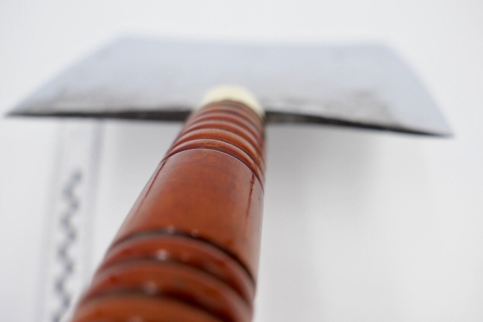 altes Fleischerbeil Metzgerbeil Doppelspalter H. AILE STUTTGART BAD CANNSTATT - Antikhandel-Stuttgart