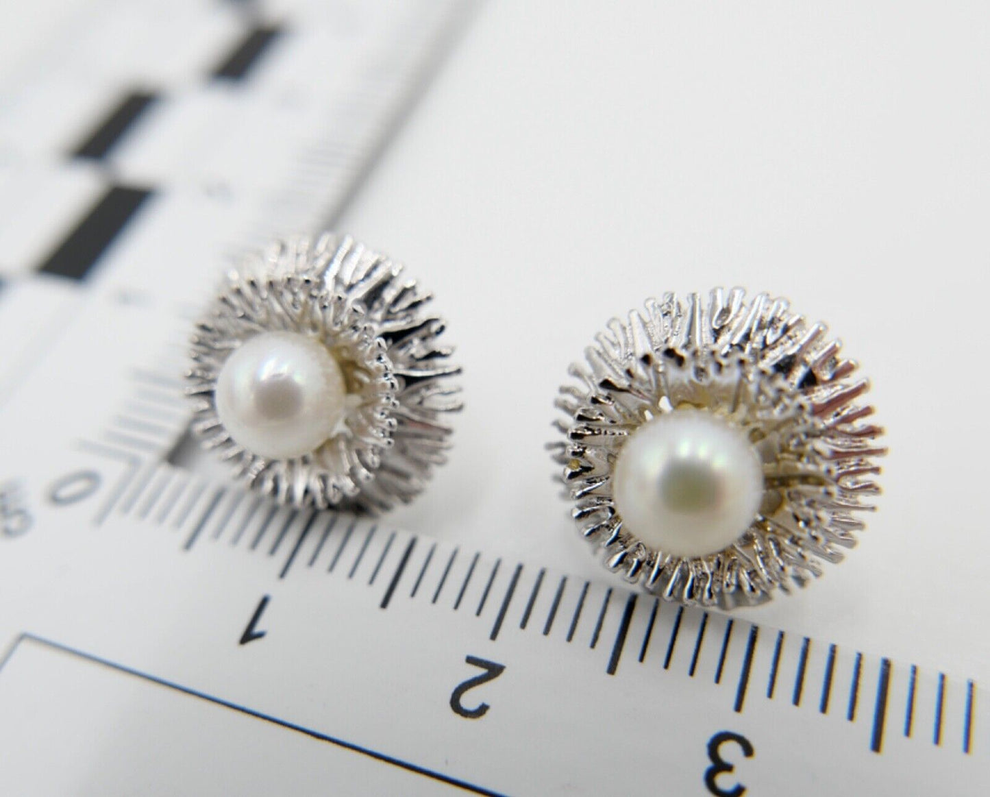 1970er Weißgold Zuchtperlen Damen Ohrringe Ohrstecker 585 / 14K Perle Ø 13 mm - Antikhandel-Stuttgart