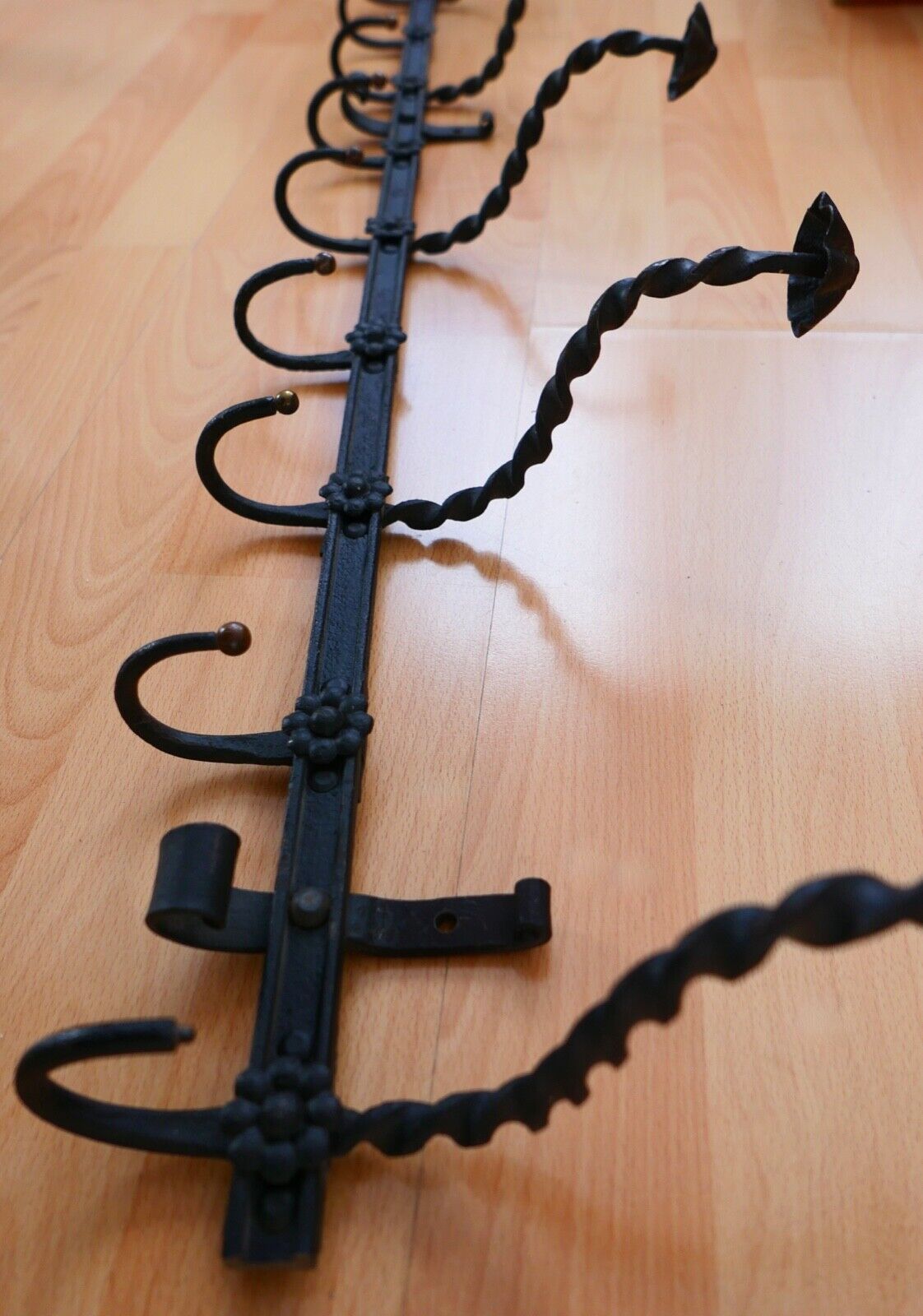 Alte Garderobe Eisen mit 9 Haken 98x22cm Wandgarderobe 1960er Jahre - Antikhandel-Stuttgart